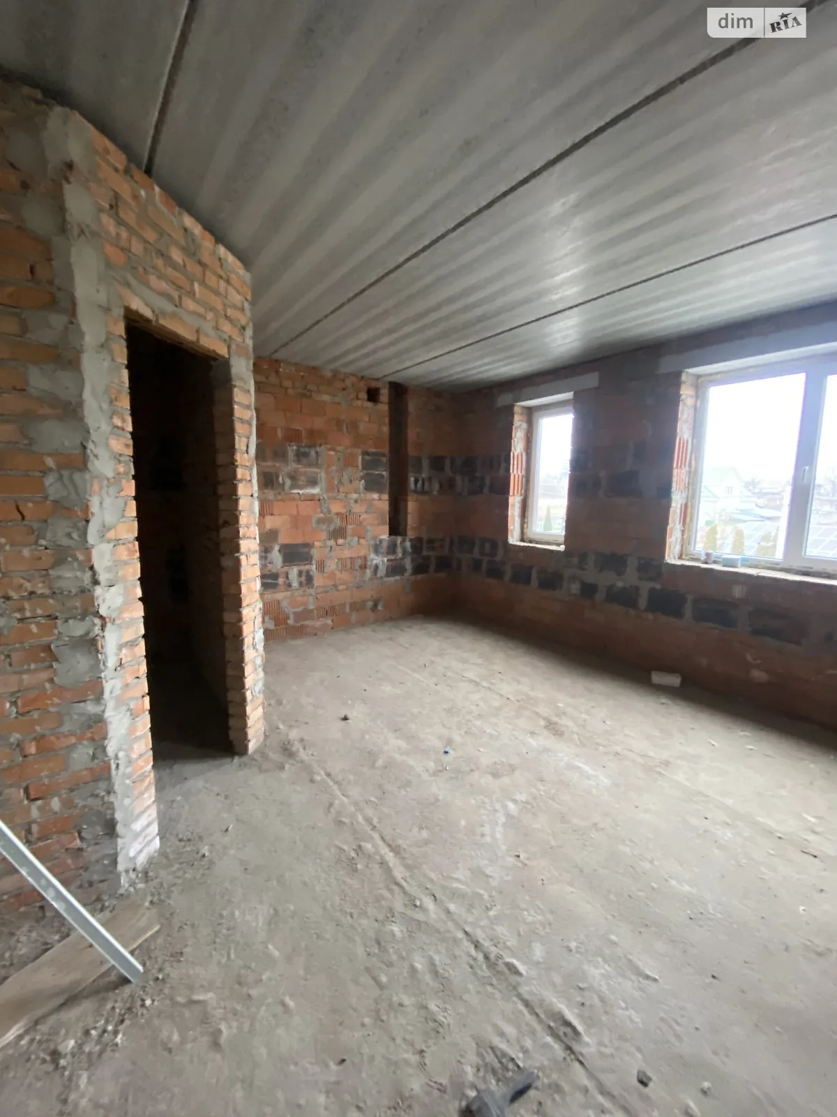 Продается 2-комнатная квартира 70 кв. м в Ирпене, ул. Днепровская, 9 - фото 1