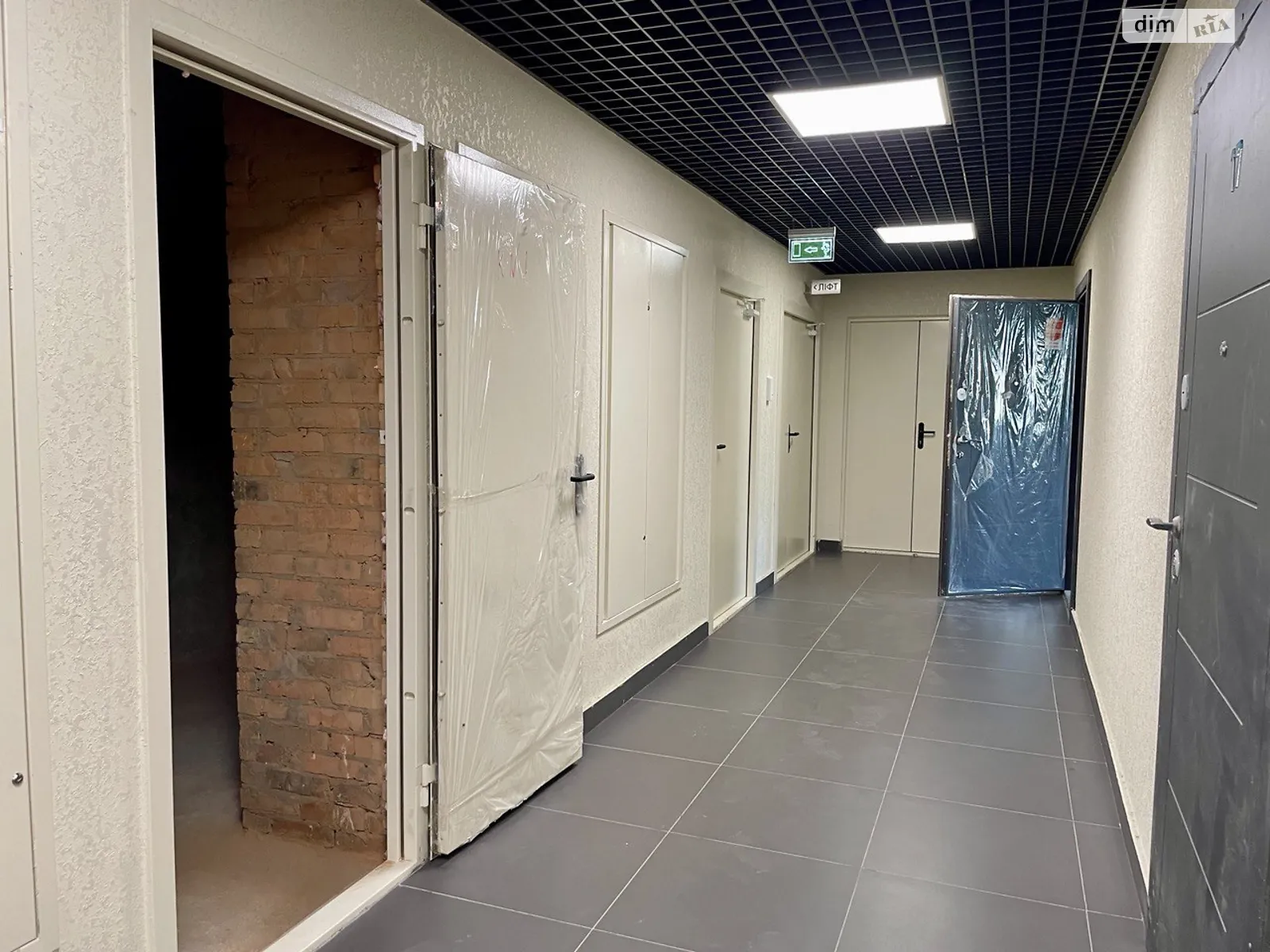 Продается объект сферы услуг 6.8 кв. м в 36-этажном здании, цена: 6500 $ - фото 1