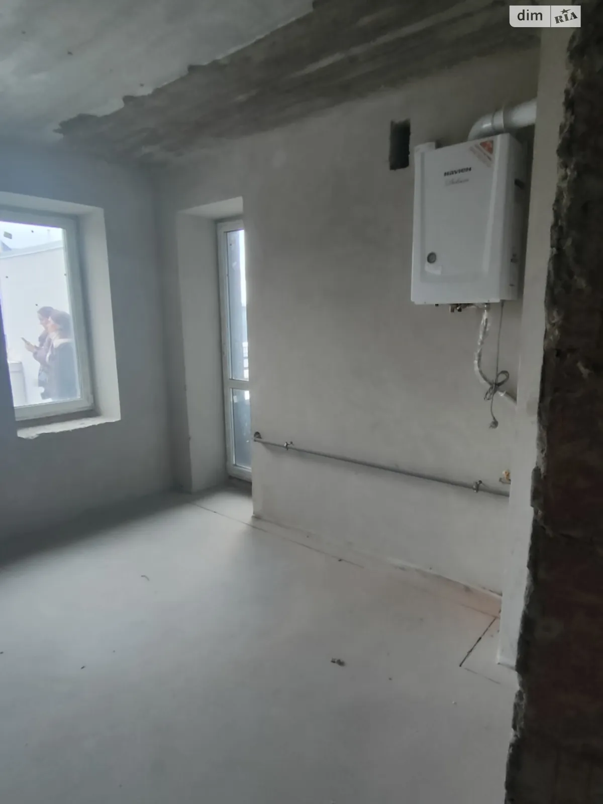 Продається 2-кімнатна квартира 68 кв. м у Бучі, вул. Амосова, 4 - фото 1