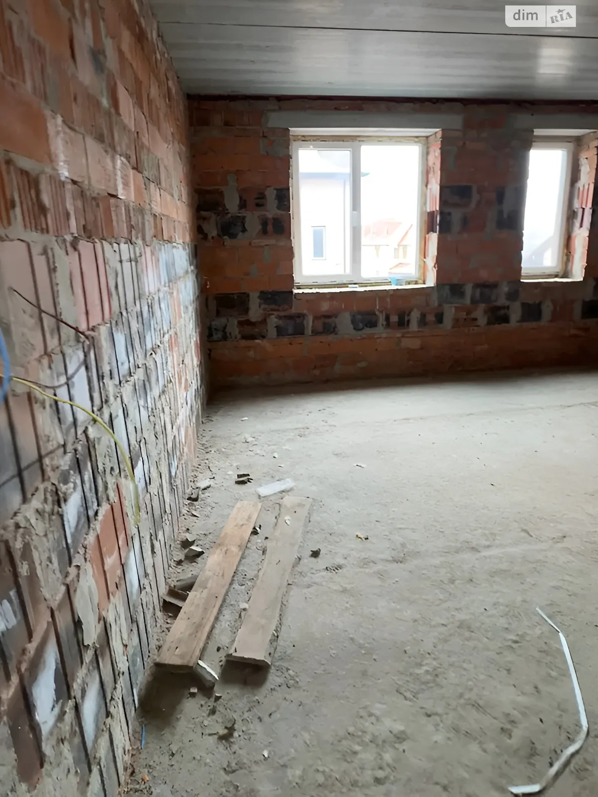 Продається 1-кімнатна квартира 26 кв. м у Гостомелі, вул. Ювілейна - фото 1