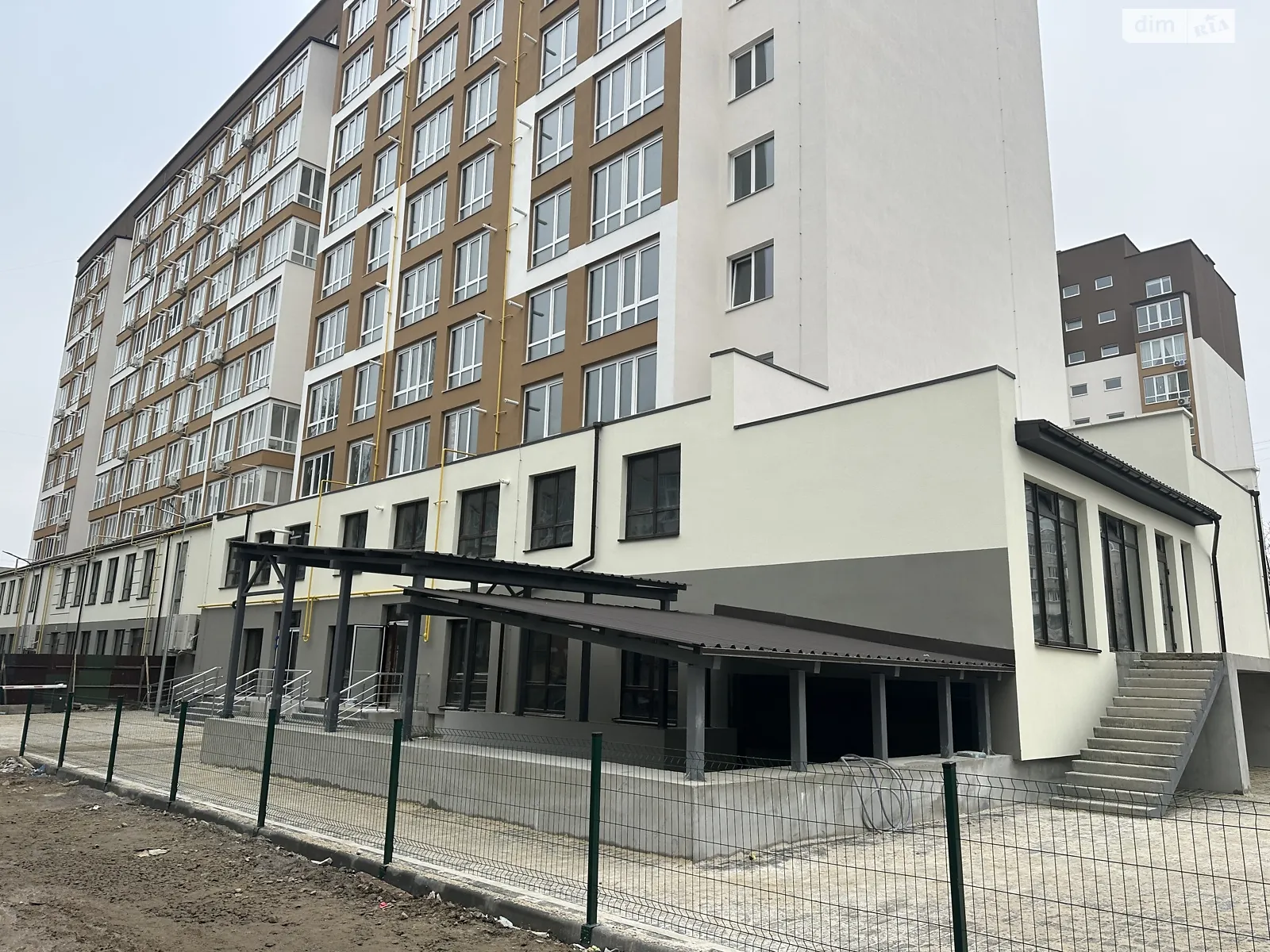 Продається 2-кімнатна квартира 70 кв. м у Вінниці, просп. Юності - фото 1
