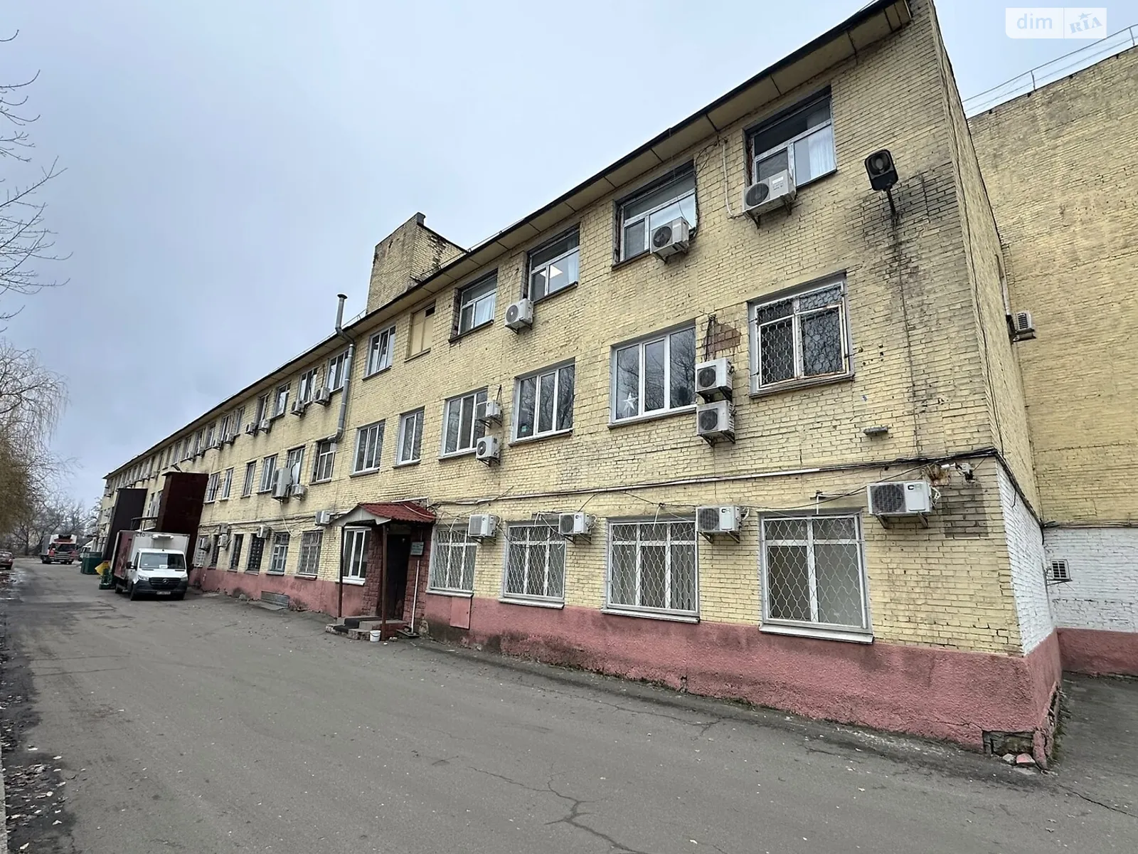 Здається в оренду офіс 20.5 кв. м в бізнес-центрі, цена: 3383 грн - фото 1