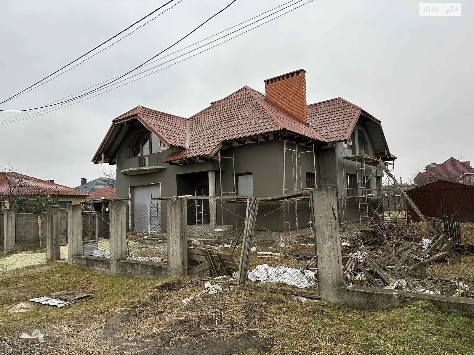 Продается дом на 2 этажа 229 кв. м с бассейном, цена: 149000 $ - фото 1