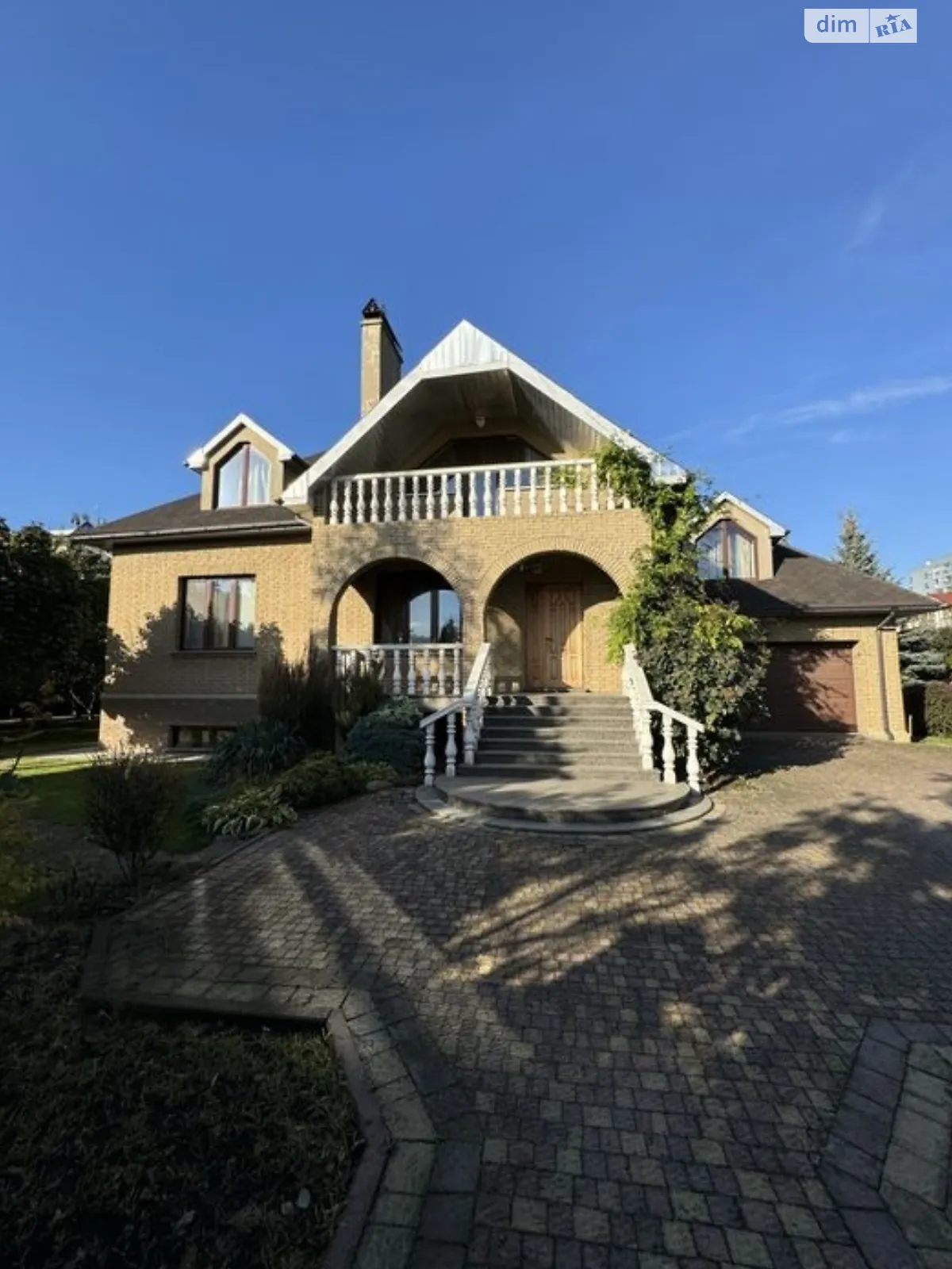 Продается дом на 3 этажа 402 кв. м с верандой, цена: 580000 $ - фото 1