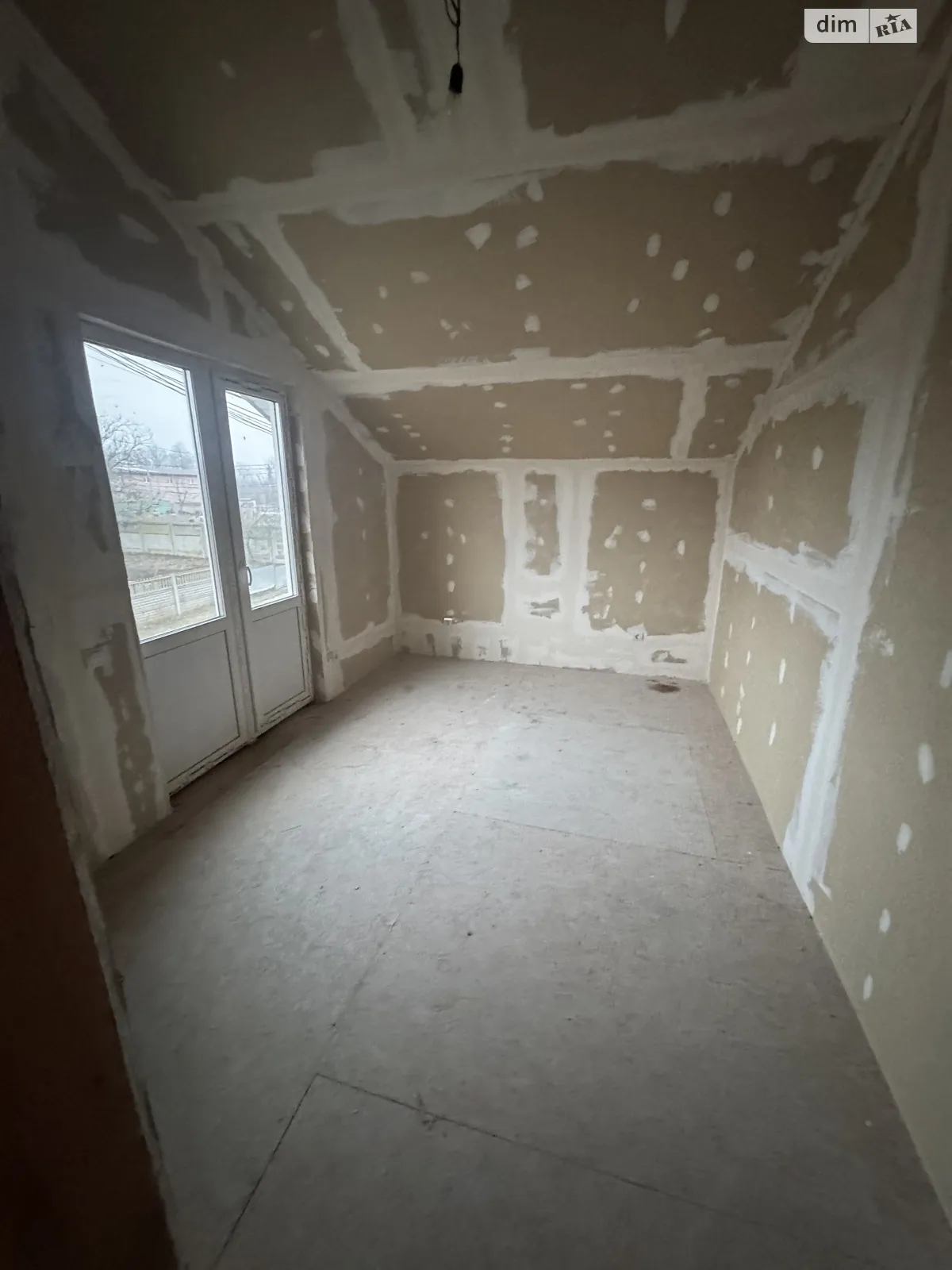 Продается дом на 2 этажа 120 кв. м с гаражом, цена: 80000 $ - фото 1