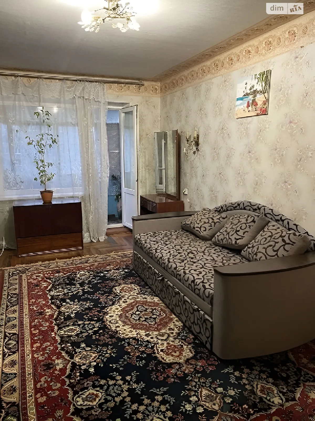 1-комнатная квартира 37 кв. м в Запорожье, ул. Товарищеская - фото 1