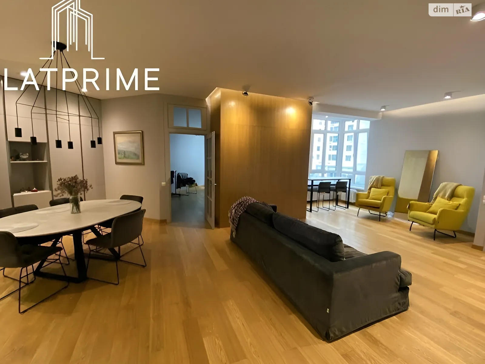 Продается 3-комнатная квартира 102 кв. м в Киеве, ул. Коновальца Евгения, 44А - фото 1