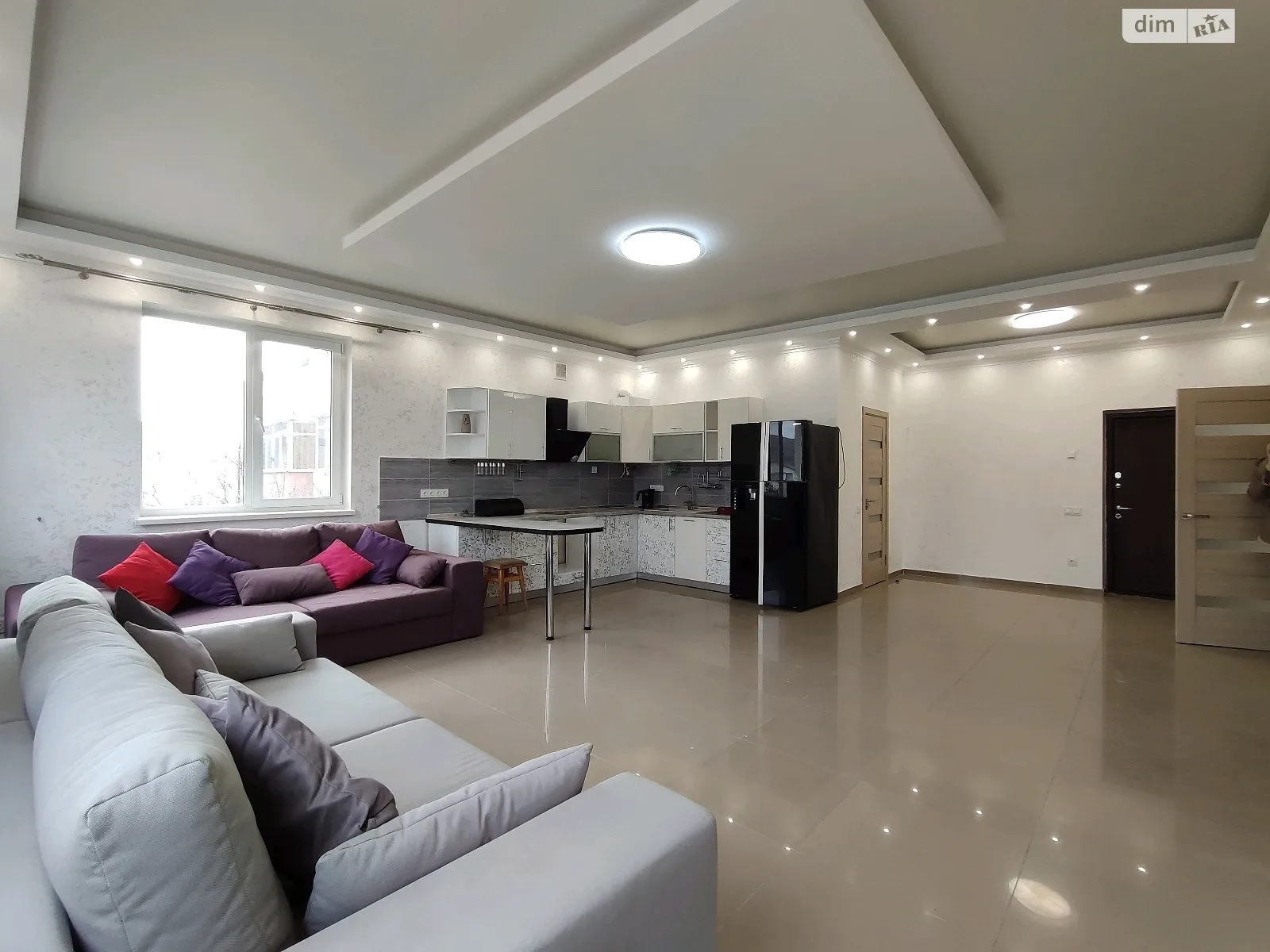 Продается 3-комнатная квартира 87 кв. м в Лиманке, ул. Балтская, 14/16 - фото 1