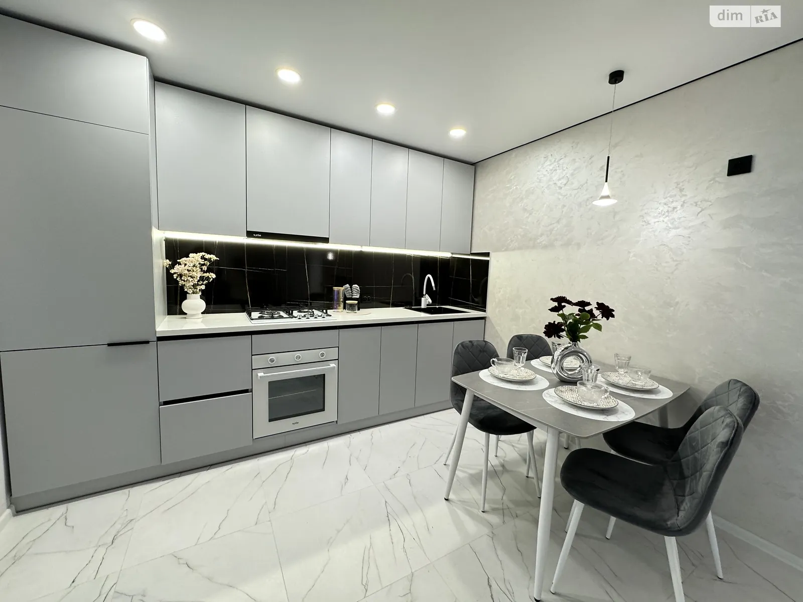 2-кімнатна квартира 58 кв. м у Тернополі, цена: 66500 $ - фото 1