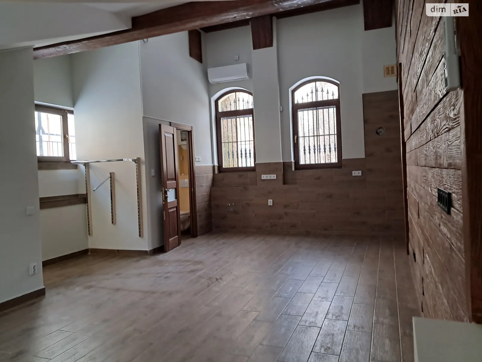 вул. Генерала Тараса Чупринки, 5 Галицький Львів, цена: 400 $ - фото 1