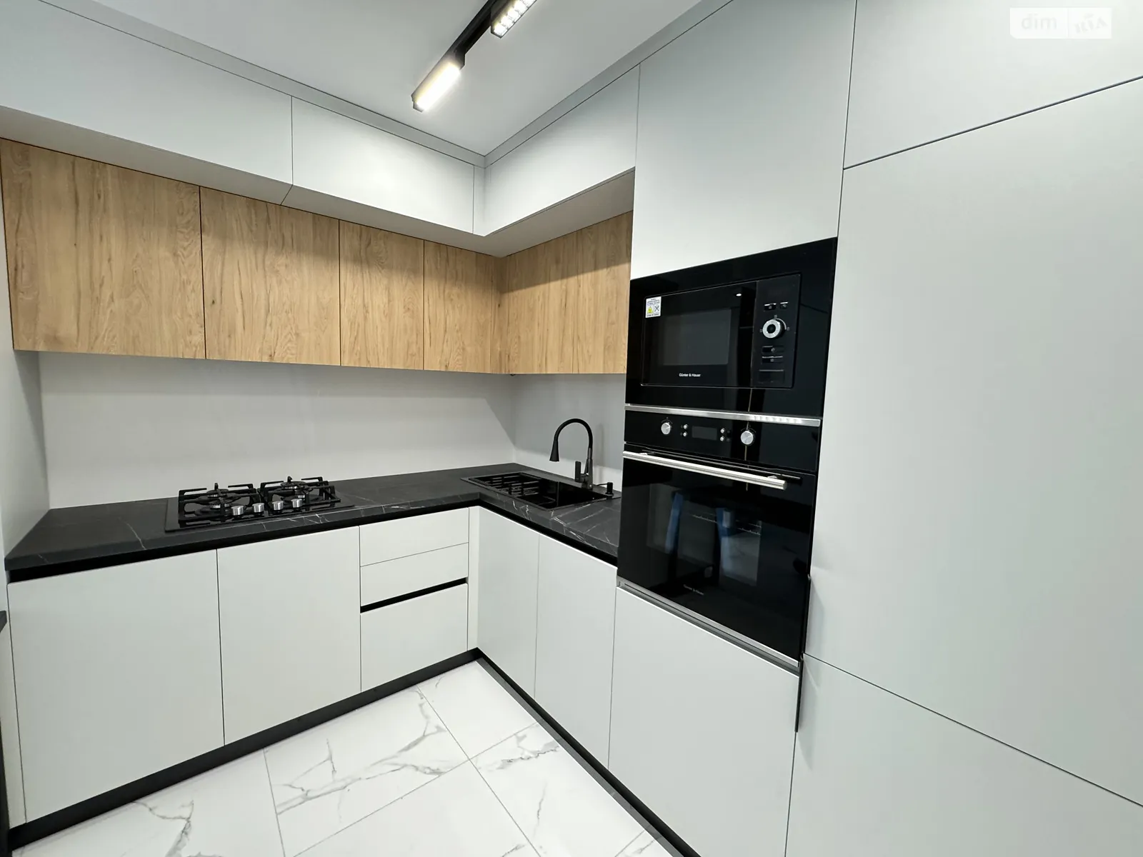 2-кімнатна квартира 58 кв. м у Тернополі, цена: 68000 $ - фото 1
