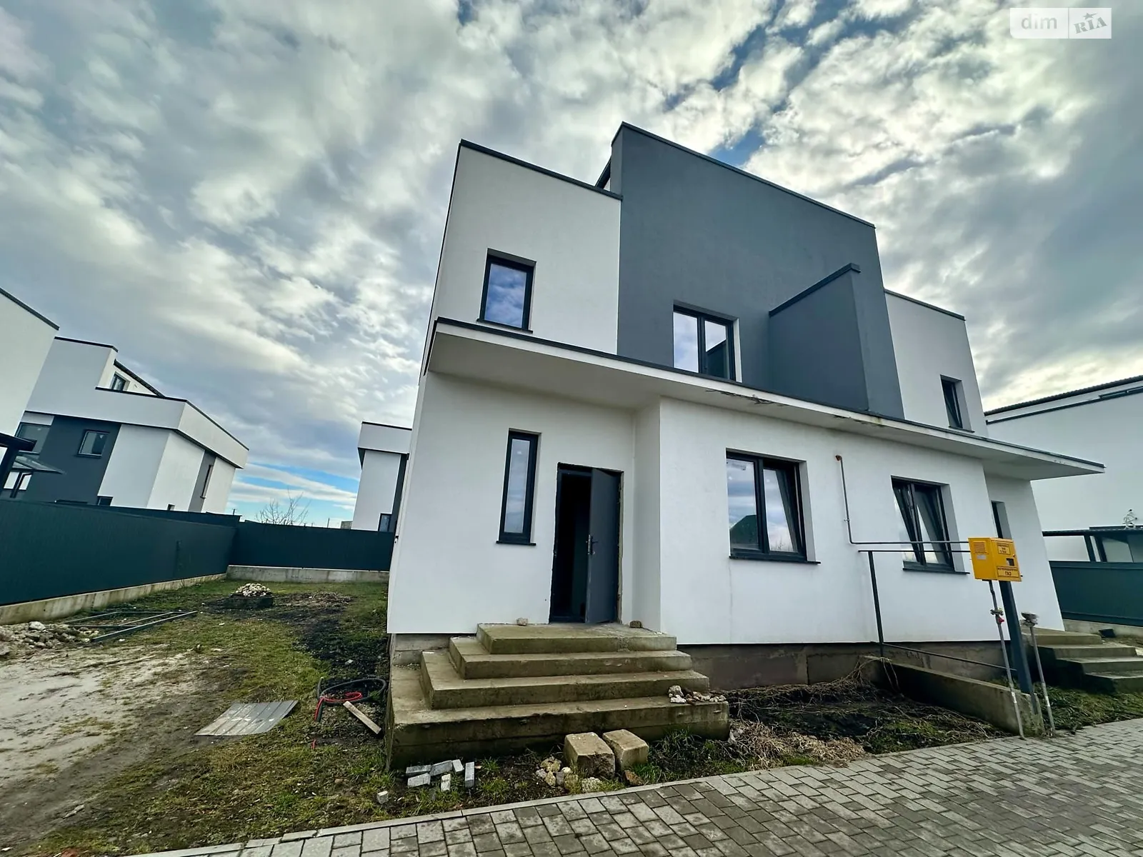 Продается дом на 2 этажа 173.2 кв. м с мансардой, цена: 115000 $ - фото 1