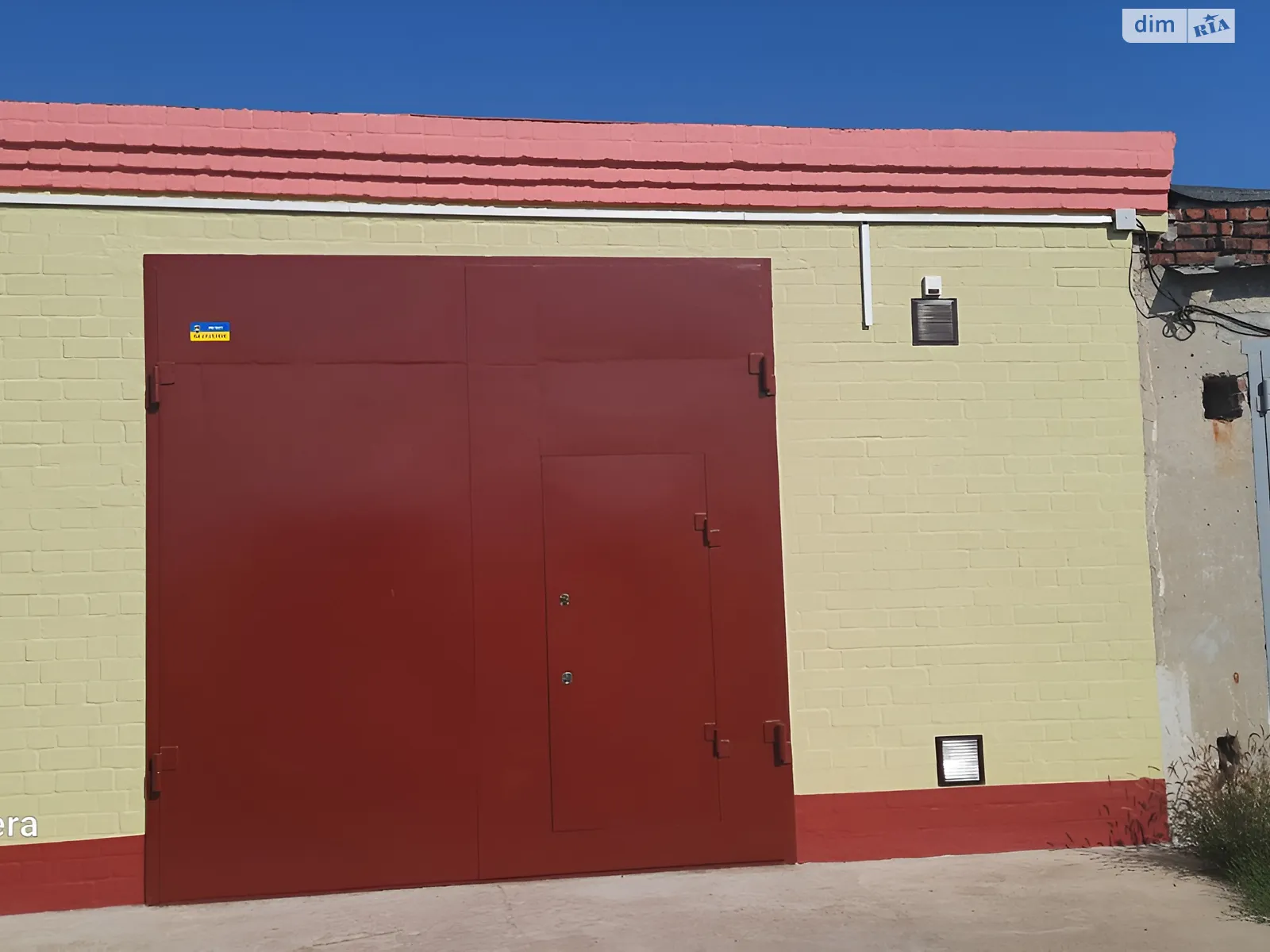 Продается отдельно стоящий гараж универсальный на 90 кв. м, цена: 27000 $ - фото 1