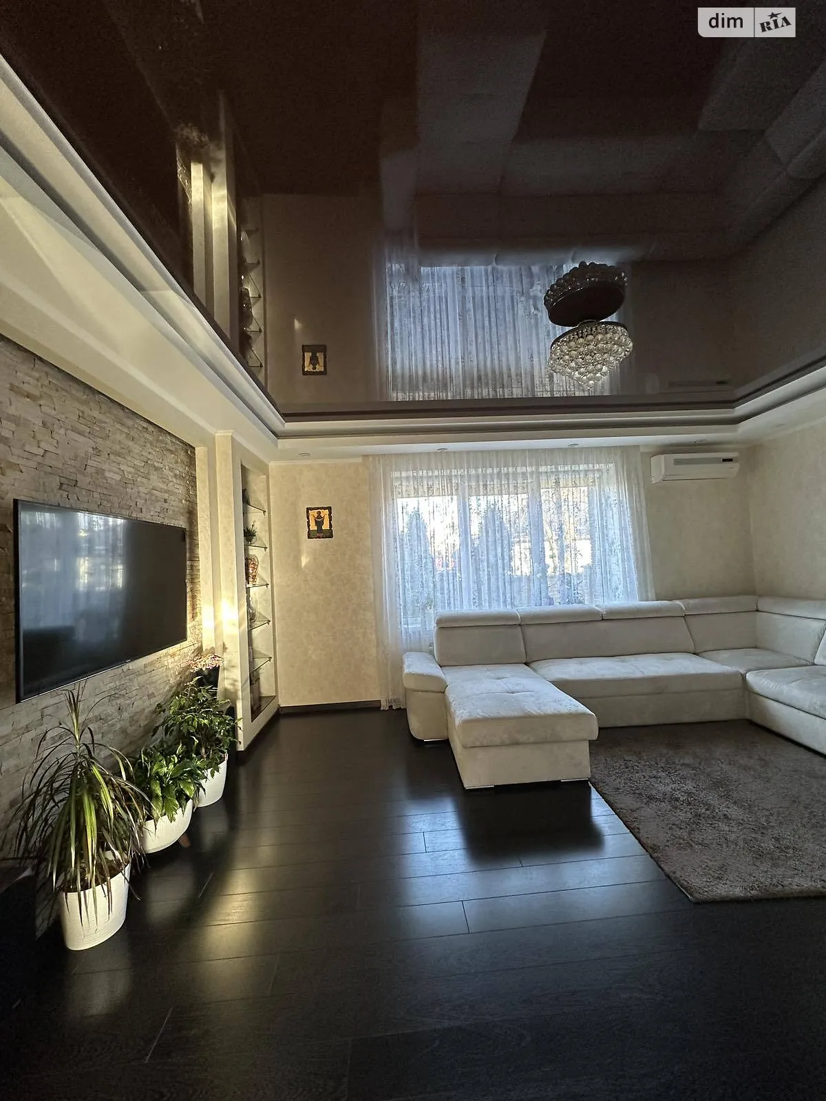 Продается дом на 2 этажа 172 кв. м с балконом, цена: 180000 $ - фото 1