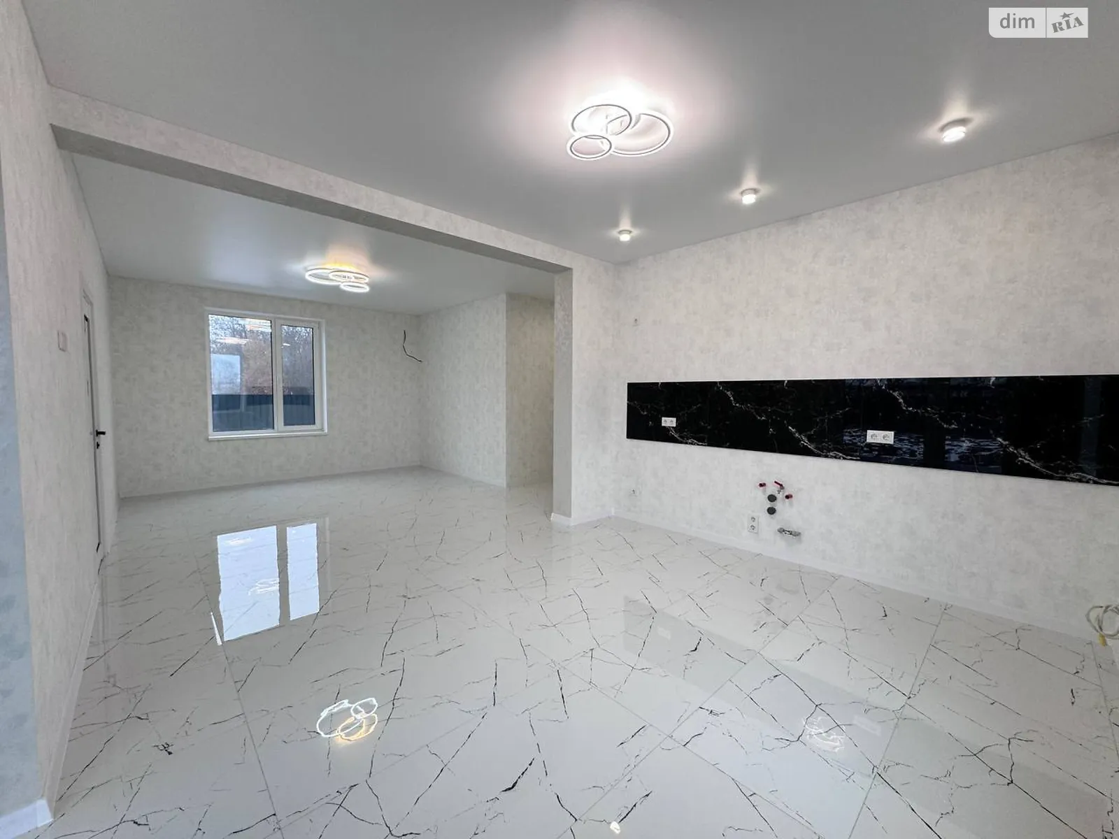 Продается одноэтажный дом 108 кв. м с мансардой, цена: 129000 $ - фото 1