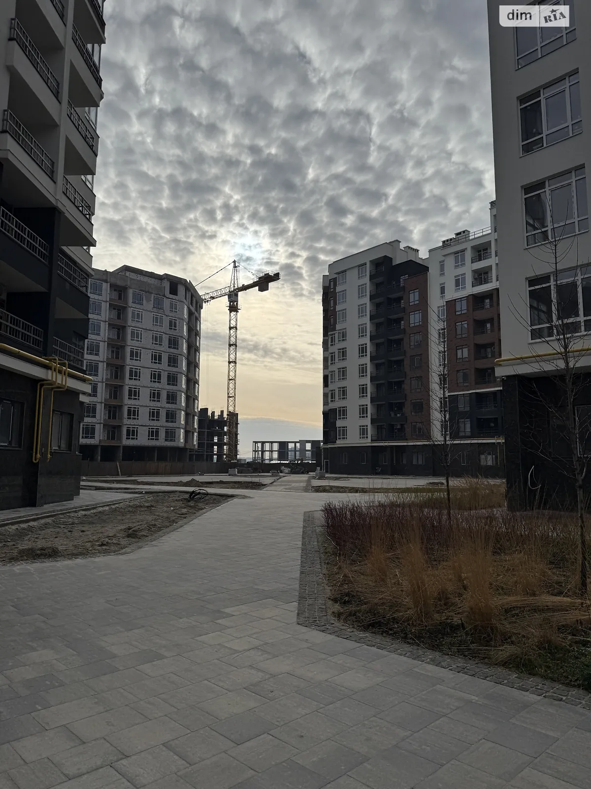 Продається 2-кімнатна квартира 53 кв. м у Ірпені, вул. Ольги Кобилянської(Достоєвського), 1В/3 - фото 1