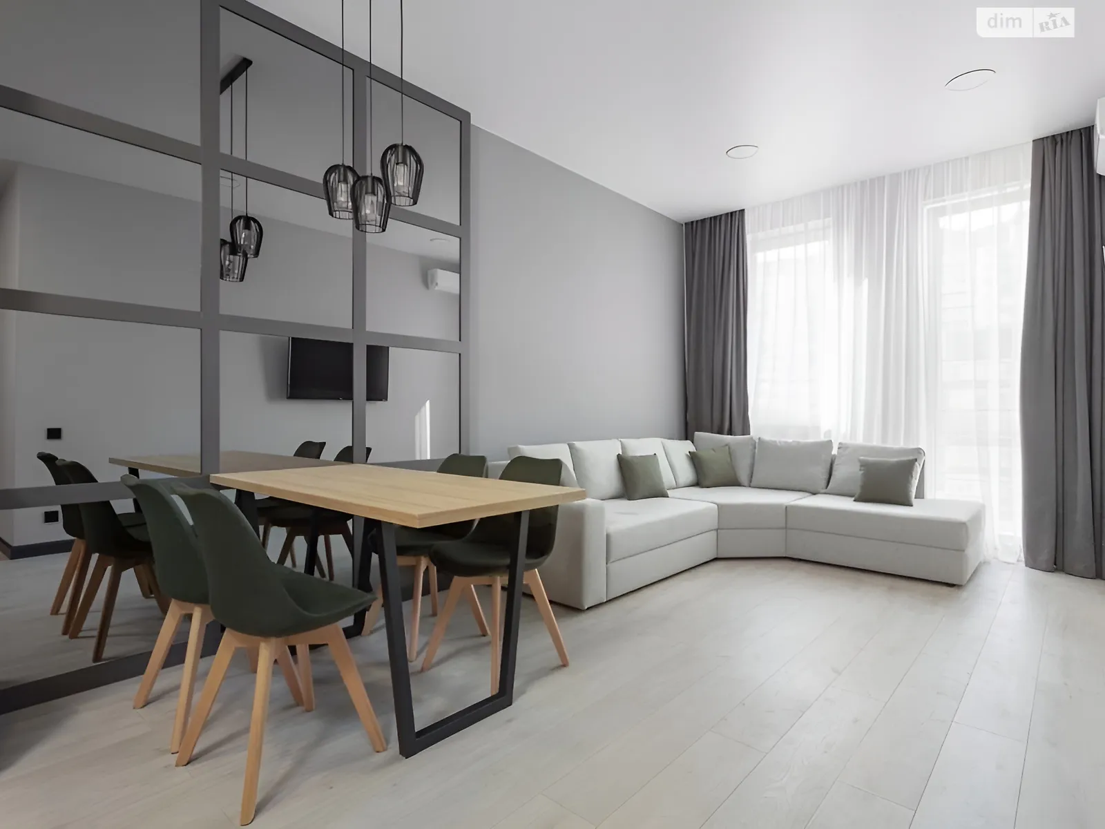 Продается 2-комнатная квартира 76 кв. м в Харькове, ул. Клочковская, 117 - фото 1