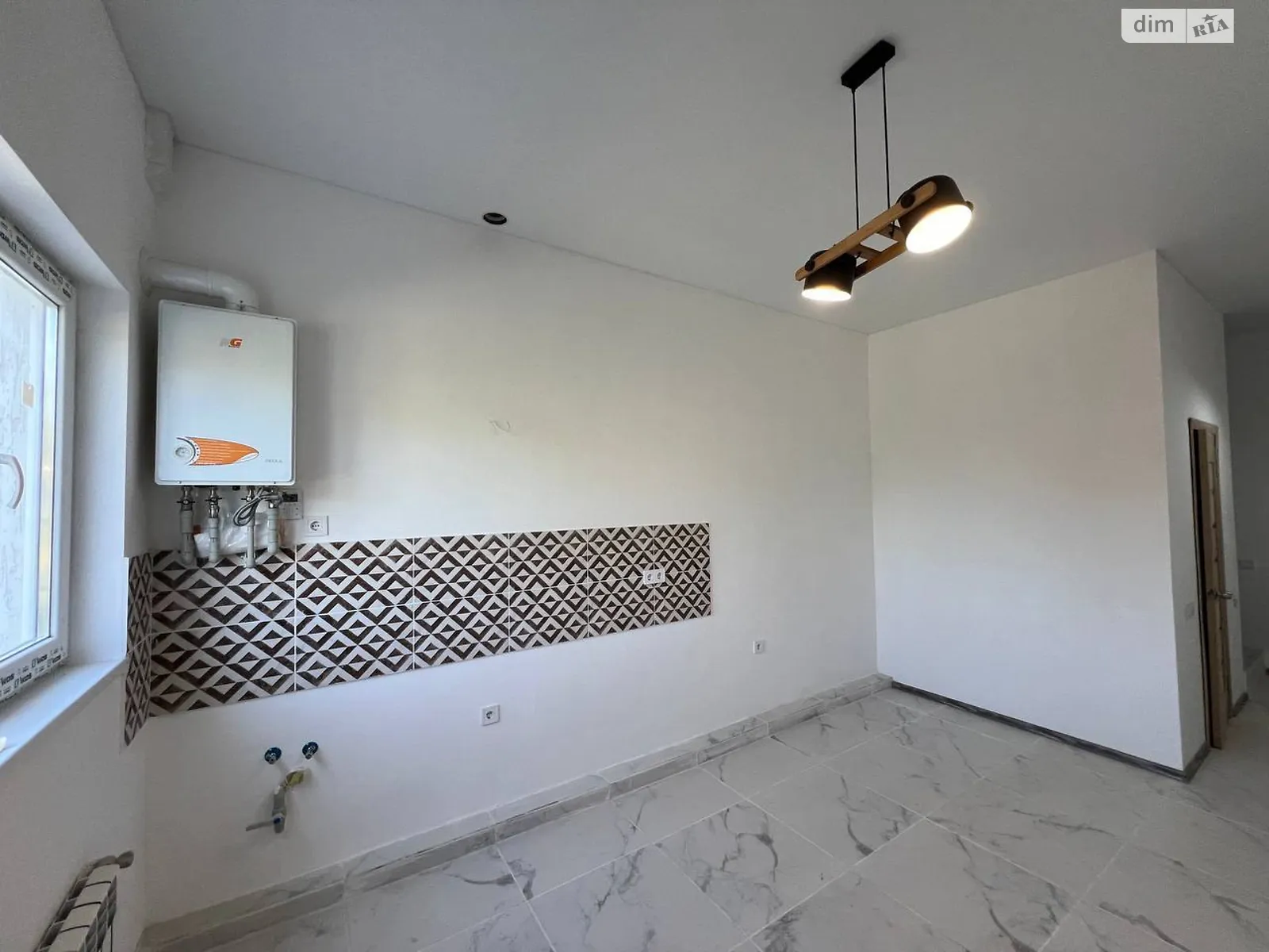 Продается 1-комнатная квартира 44.5 кв. м в Одессе, ул. Магистральная - фото 1