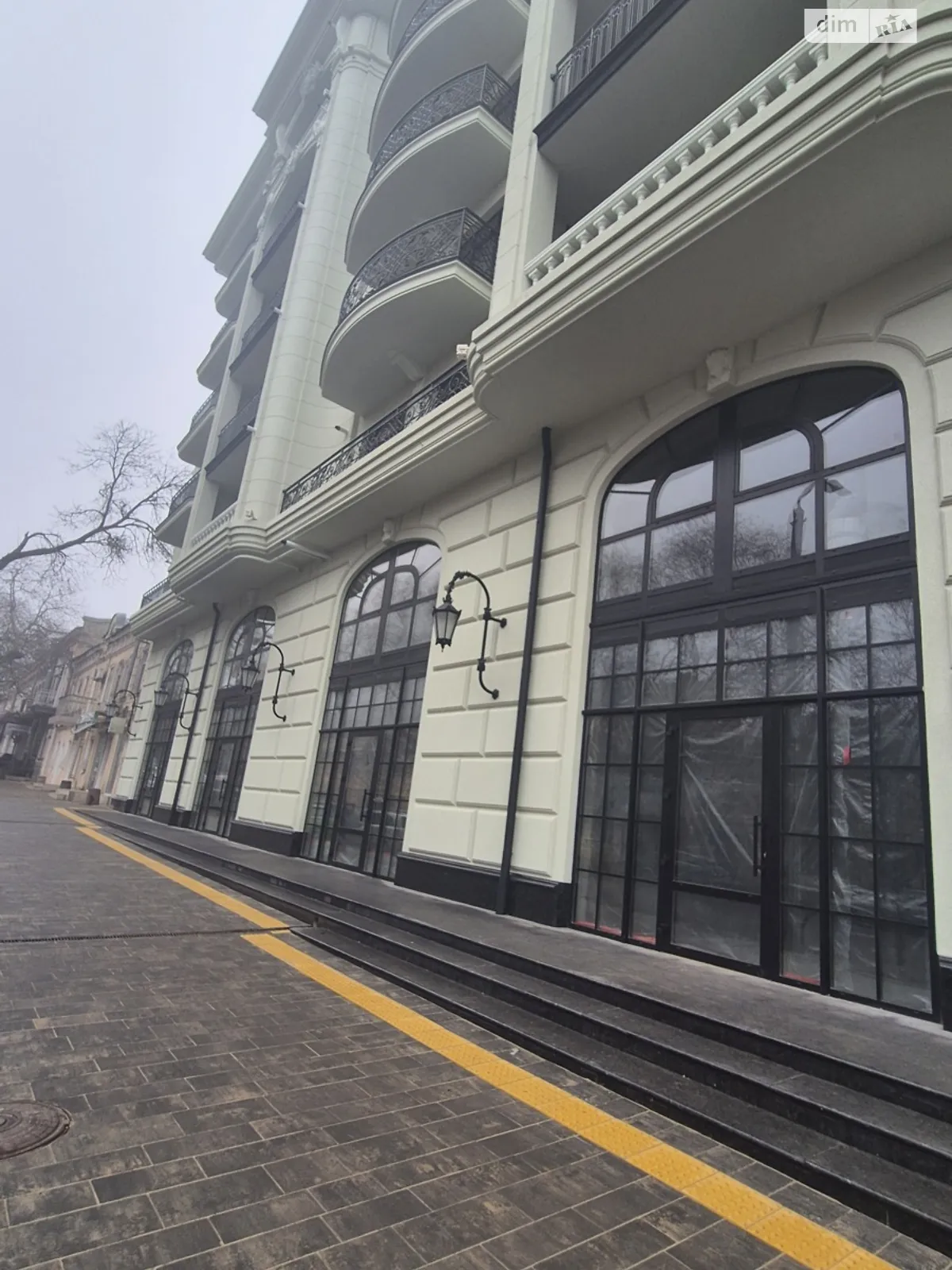 Продается помещения свободного назначения 136 кв. м в 7-этажном здании, цена: 500000 $ - фото 1