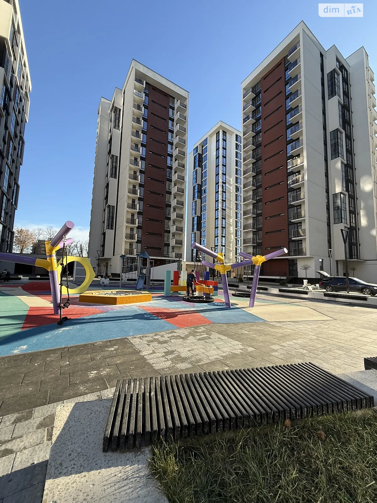 Продается 2-комнатная квартира 53 кв. м в Ивано-Франковске, ул. Ленкавского, 34/2 - фото 1