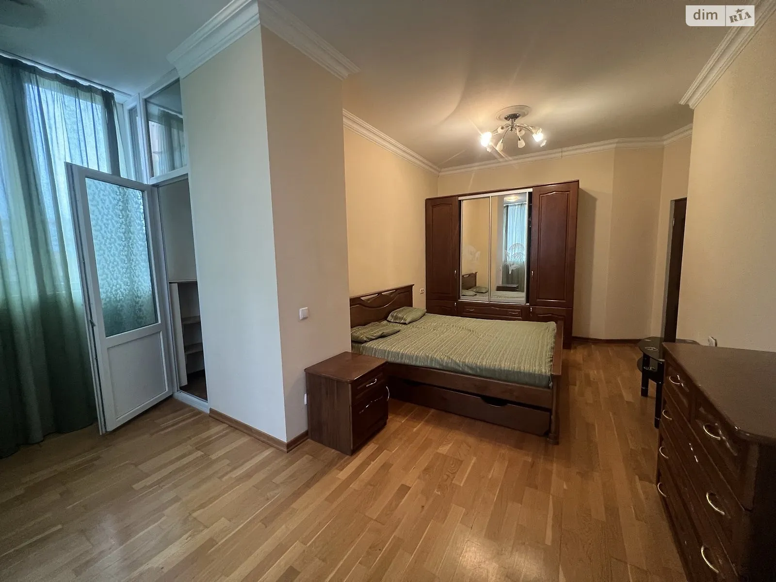 Продается 3-комнатная квартира 95 кв. м в Одессе, ул. Пишоновская, 26/1 - фото 1