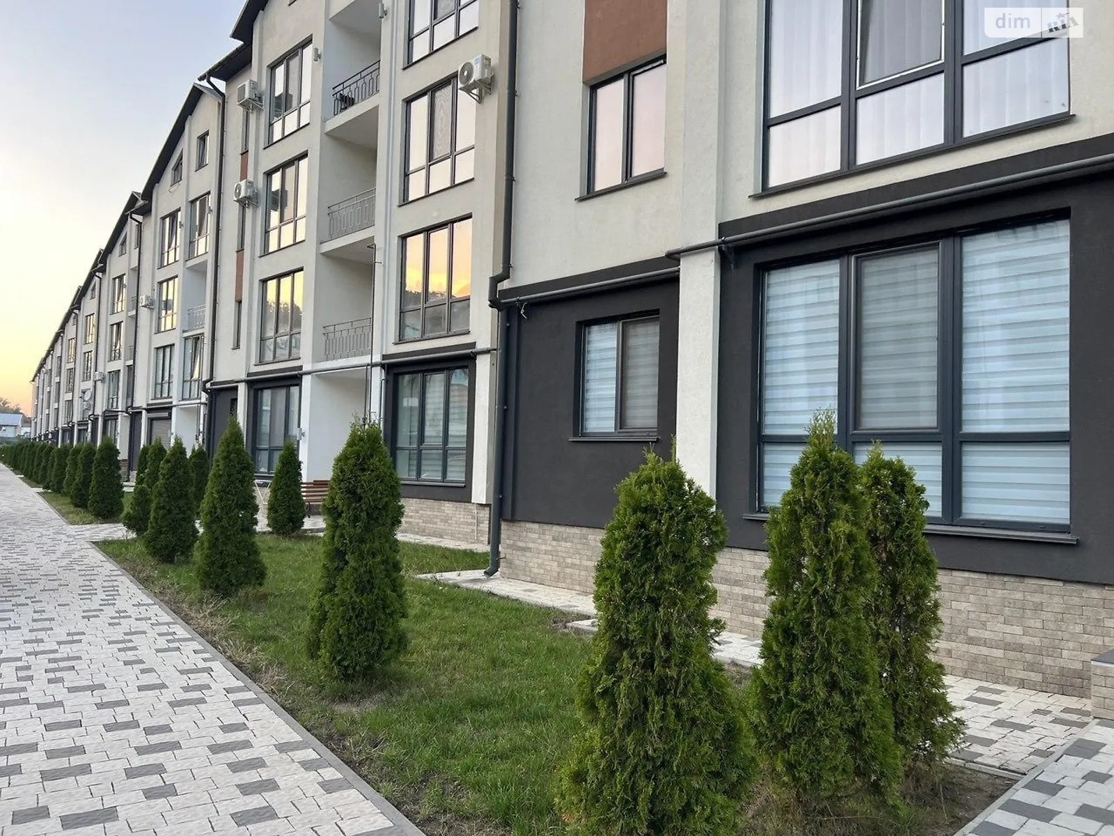 Продается 2-комнатная квартира 85.6 кв. м в Черновцах, ул. Мазепы Ивана, 10 - фото 1