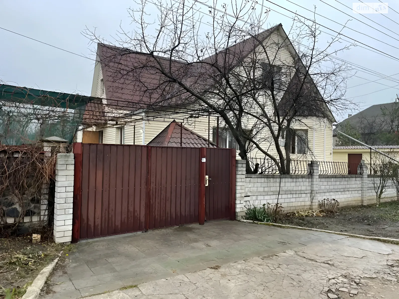 Продается дом на 2 этажа 199.8 кв. м с беседкой, цена: 46000 $ - фото 1