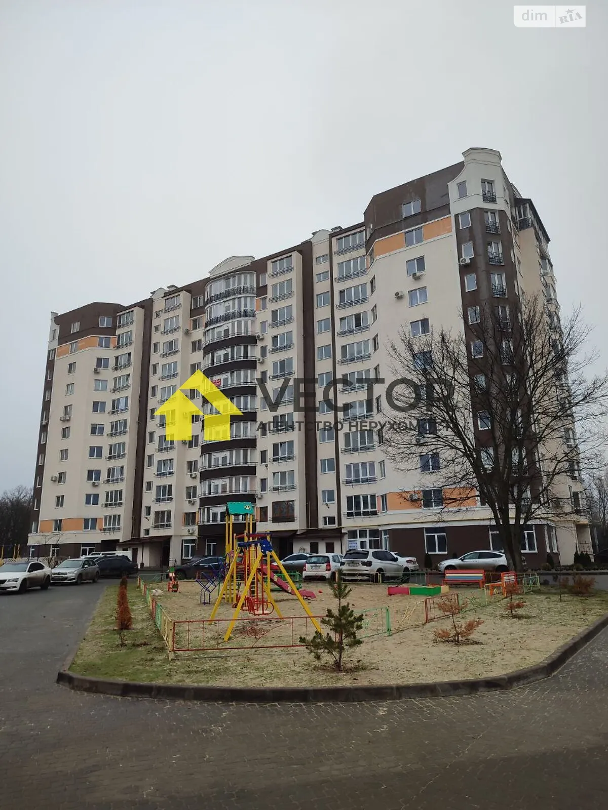 Продается 3-комнатная квартира 96 кв. м в Полтаве, ул. Старый Подол, 18 - фото 1