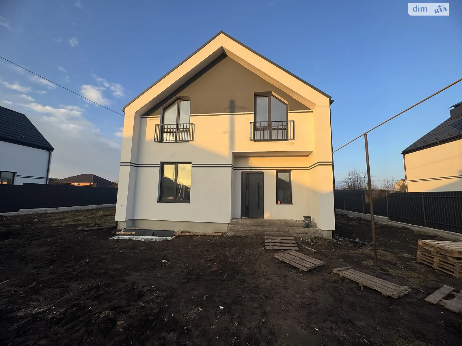 Продається будинок 2 поверховий 120 кв. м з гаражем, цена: 76000 $ - фото 1