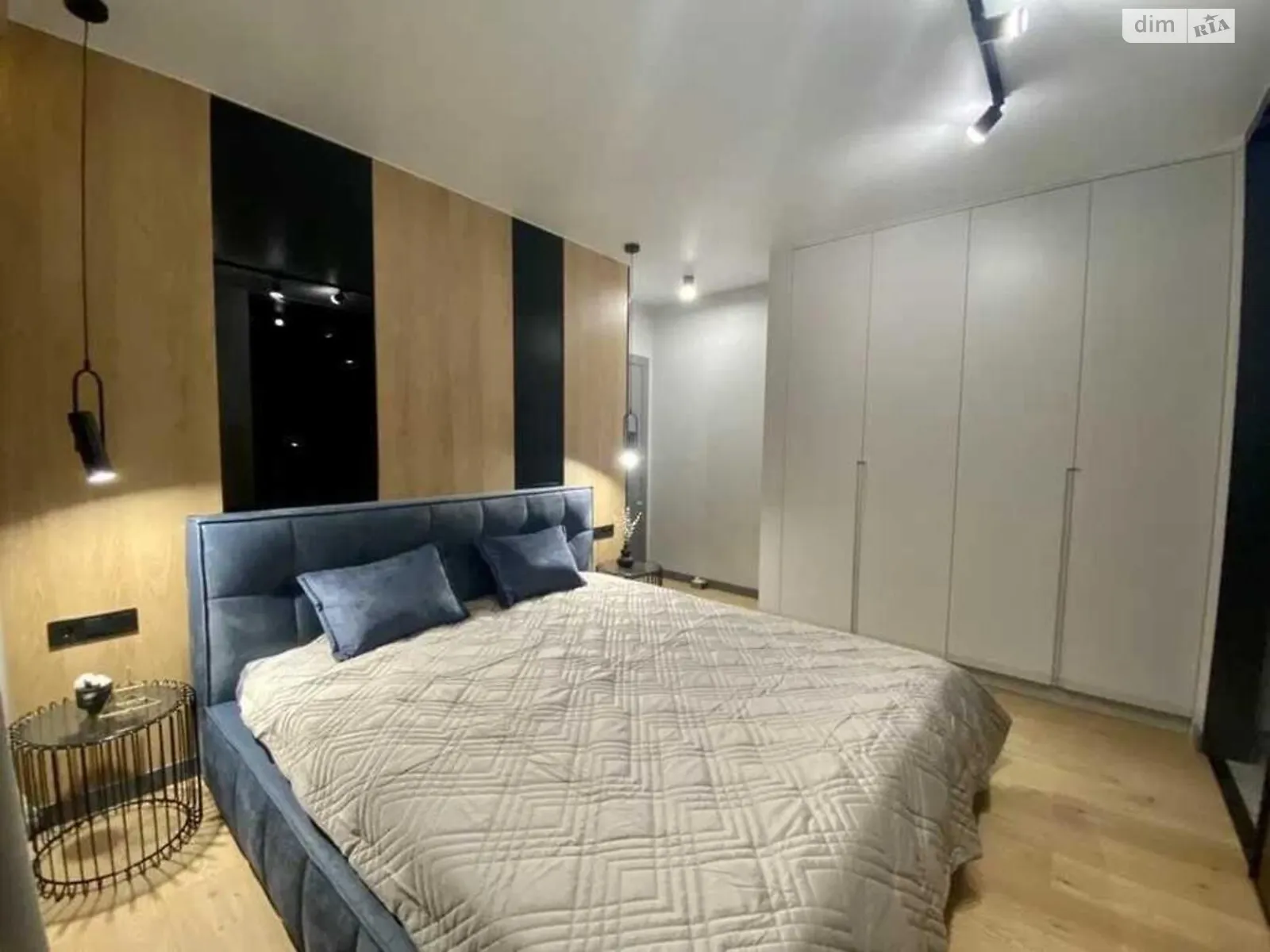 Продается 2-комнатная квартира 70.1 кв. м в Киеве, наб. Днепровская, 20Б - фото 1