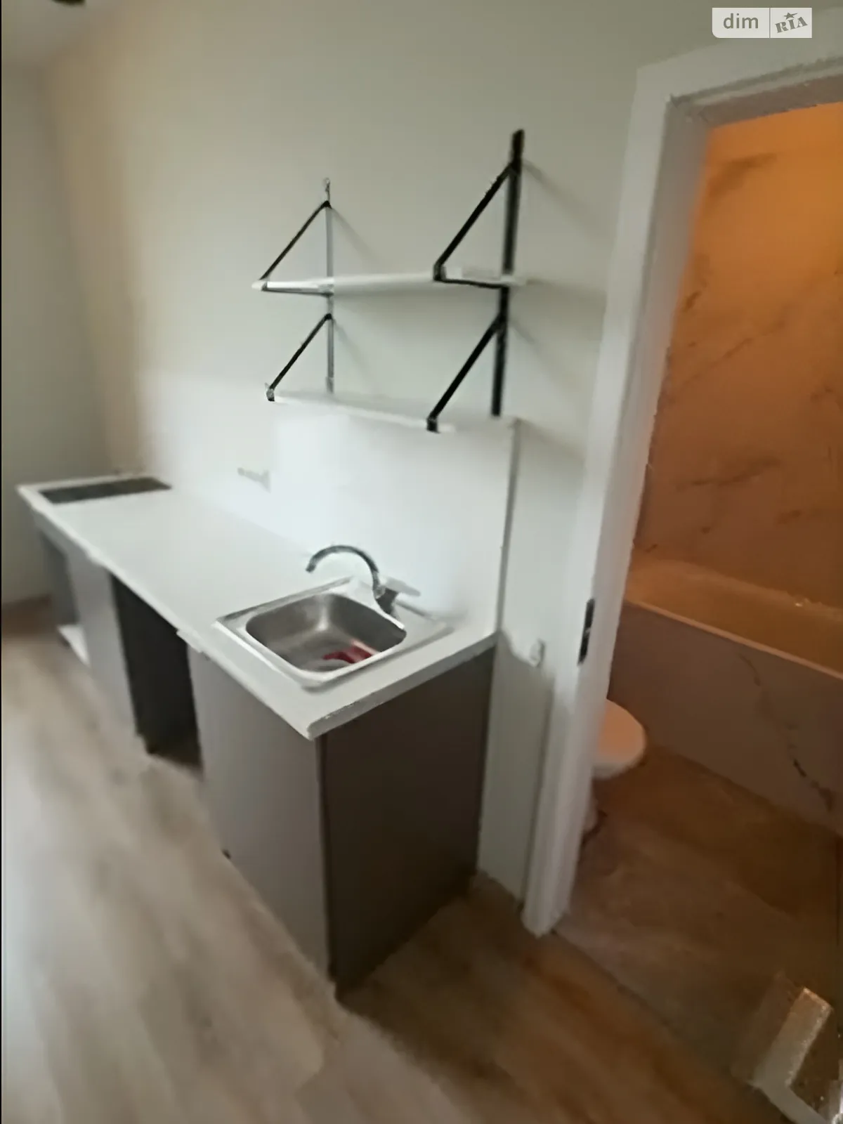 Продается 1-комнатная квартира 32 кв. м в Одессе, ул. Гераневая, 8 - фото 1