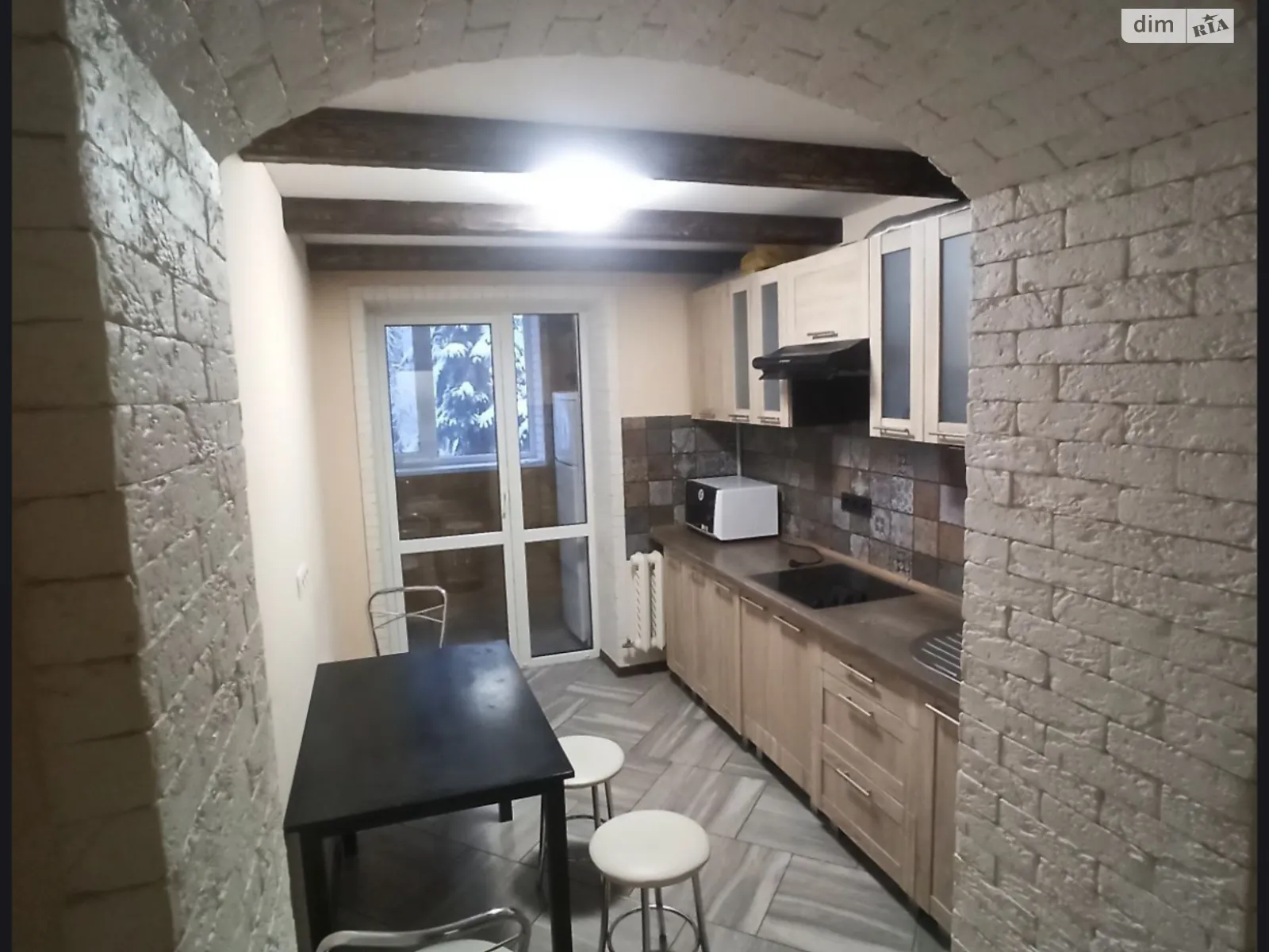 Сдается в аренду 3-комнатная квартира 75 кв. м в Днепре, пер. Джинчарадзе, 1 - фото 1