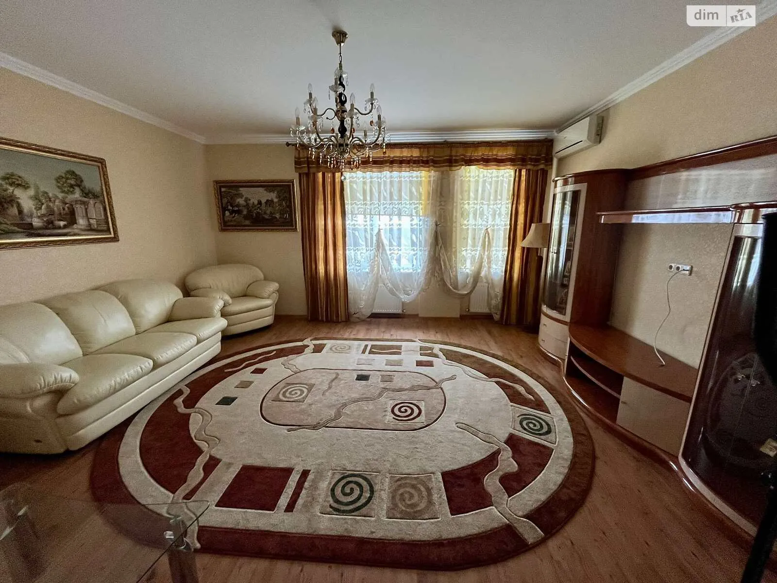 Продается 3-комнатная квартира 130 кв. м в Черноморске, ул. Парковая - фото 1