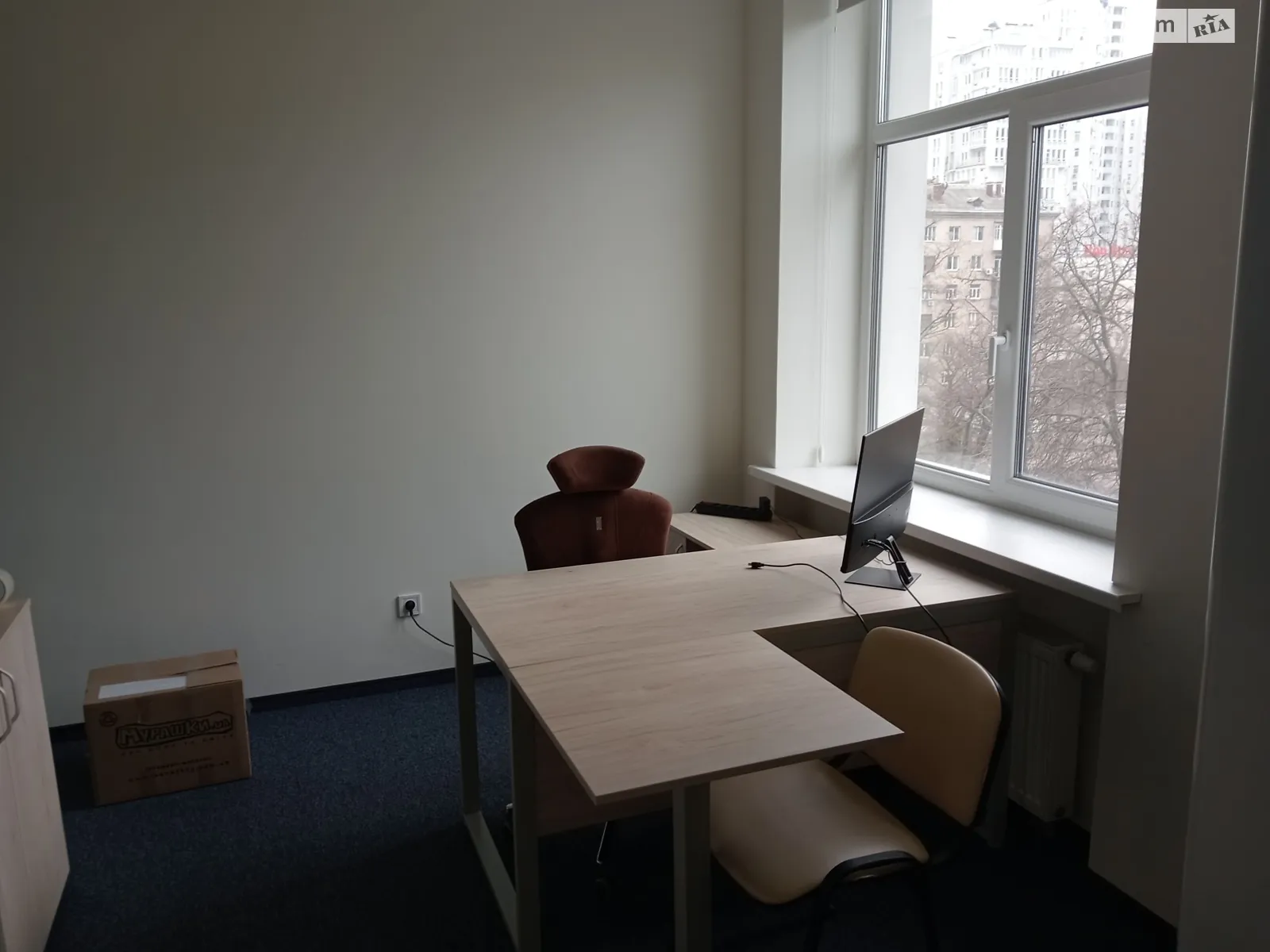 Сдается в аренду офис 432 кв. м в бизнес-центре, цена: 8260 $ - фото 1