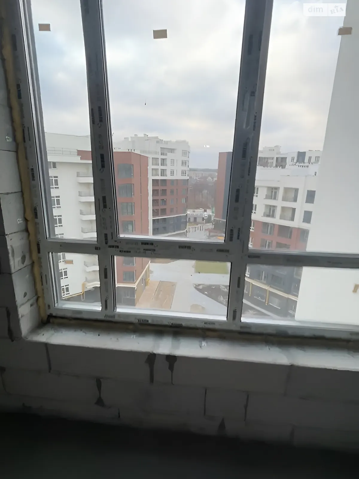 Продається 1-кімнатна квартира 41 кв. м у Ірпені, вул. Ольги Кобилянської(Достоєвського), 1В/19 - фото 1