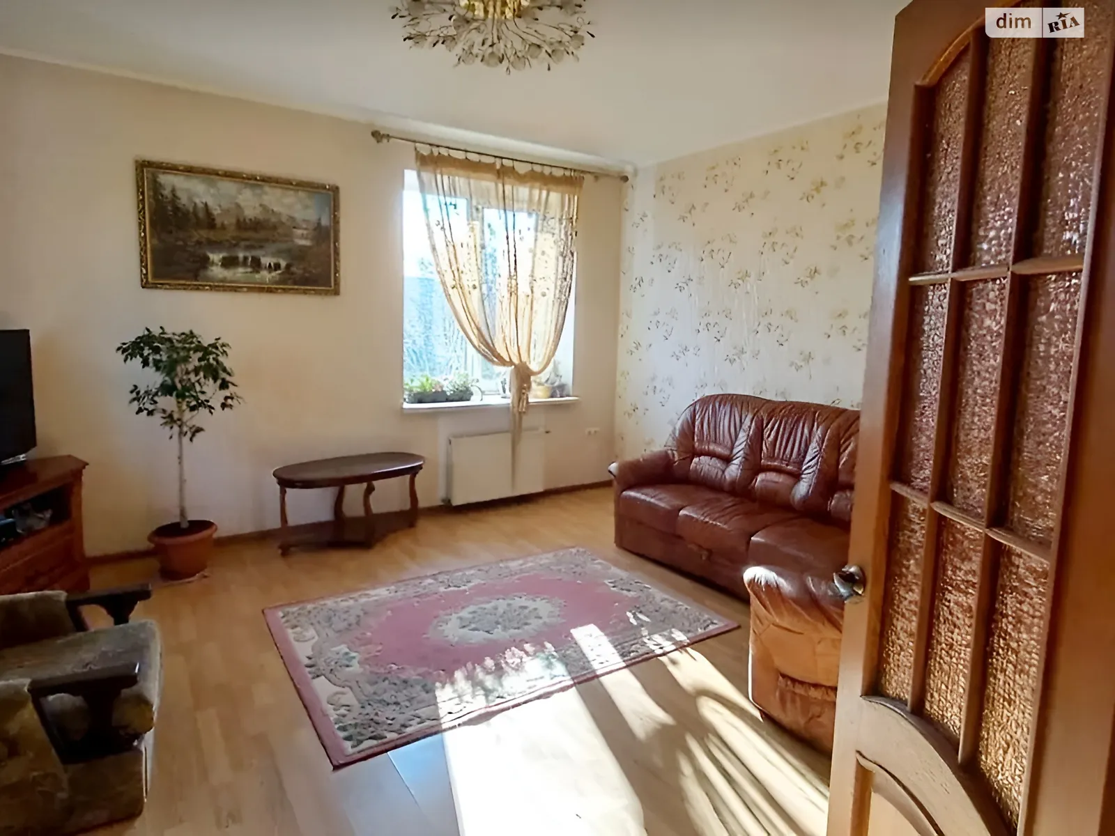 Продается дом на 2 этажа 117.3 кв. м с бассейном, цена: 124900 $ - фото 1