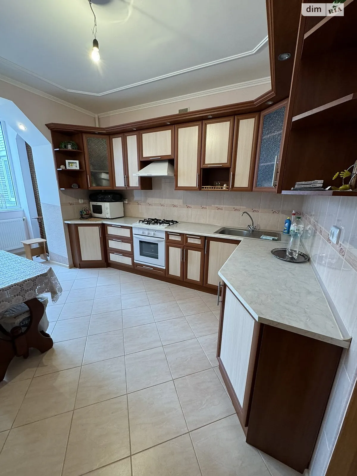 2-кімнатна квартира 71 кв. м у Тернополі, просп. Злуки - фото 1