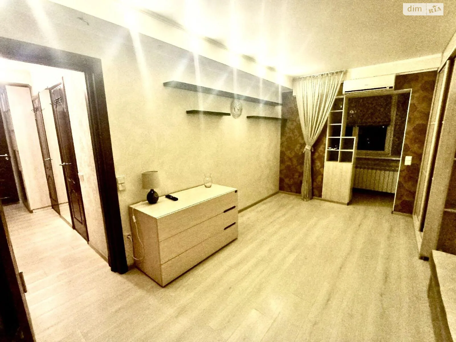 Продается 1-комнатная квартира 33 кв. м в Киеве, просп. Павла Тычины, 26А - фото 1