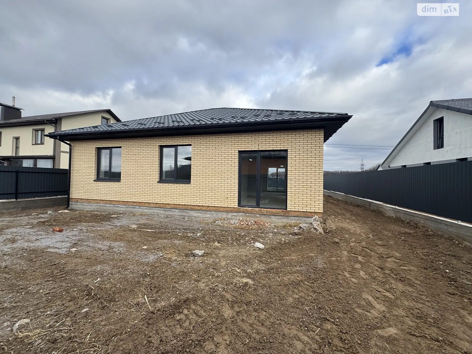Продается одноэтажный дом 100 кв. м с балконом, цена: 77500 $ - фото 1