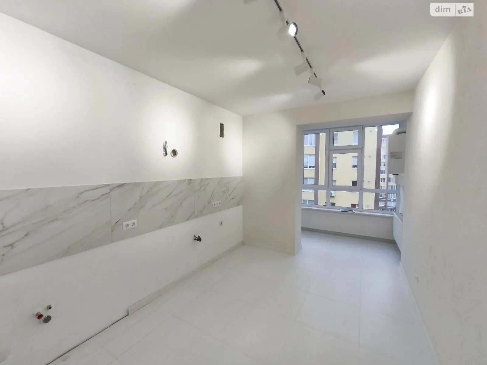 Продается 2-комнатная квартира 60 кв. м в Хмельницком, ул. Кармелюка - фото 1