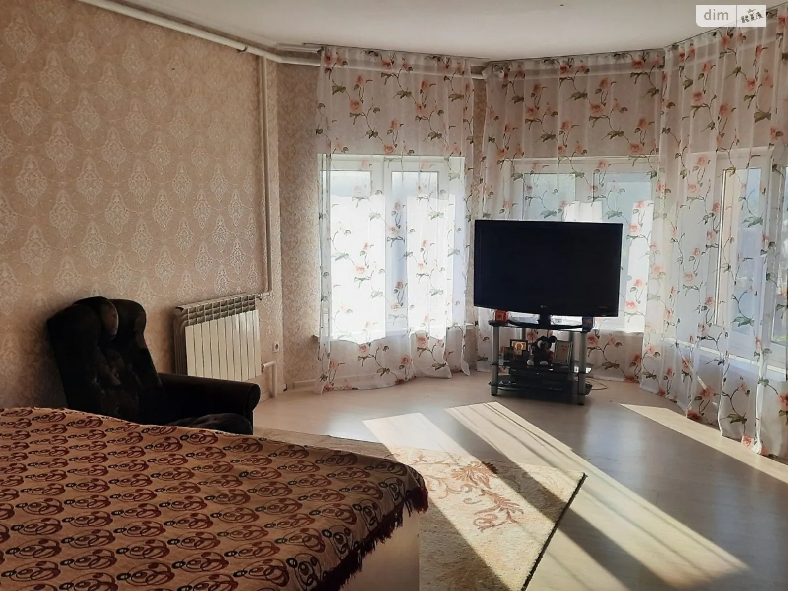 Продается дом на 2 этажа 253.6 кв. м с мансардой, цена: 90000 $ - фото 1