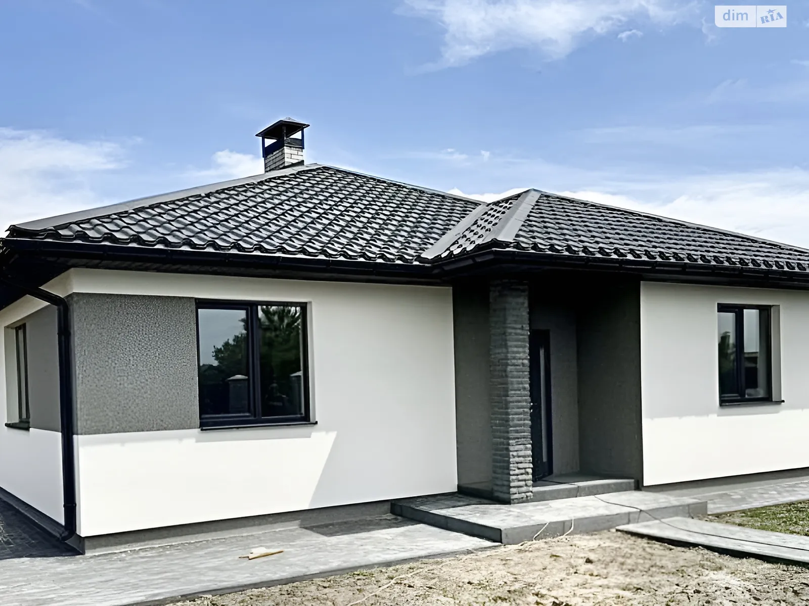 Продается одноэтажный дом 85 кв. м с гаражом, цена: 84900 $ - фото 1
