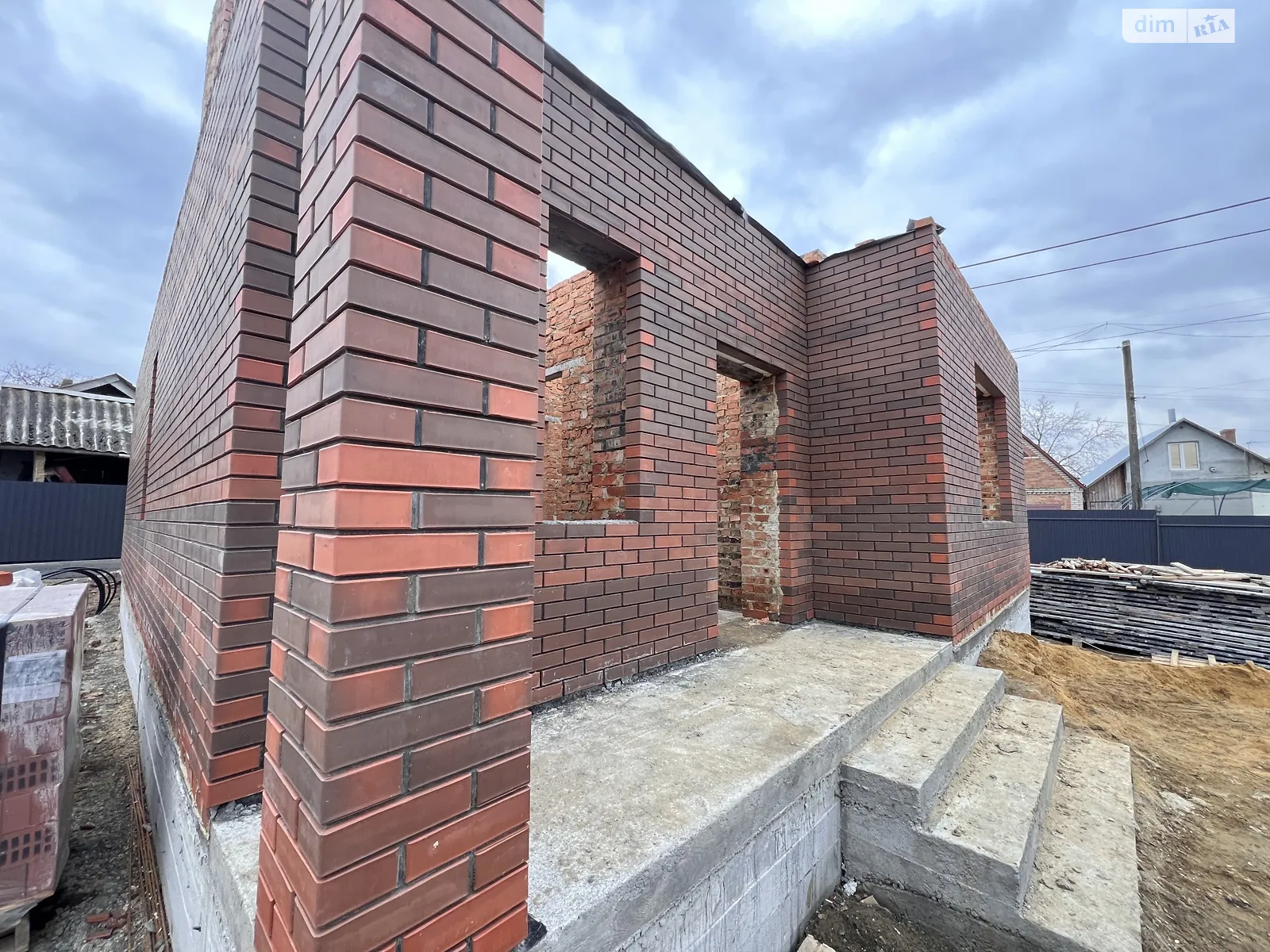 Продается одноэтажный дом 80 кв. м с беседкой, цена: 75000 $ - фото 1