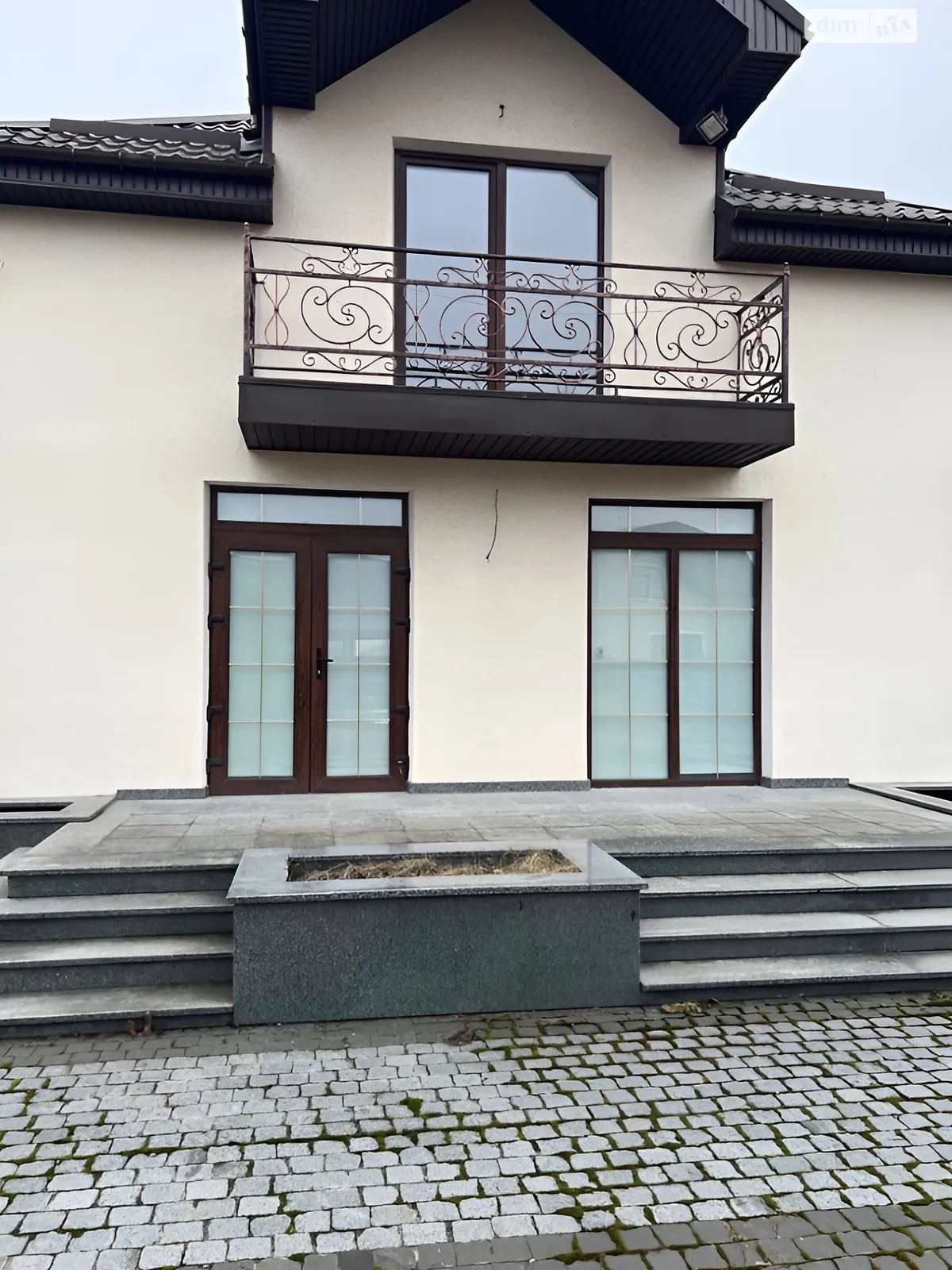 Продається будинок 2 поверховий 220 кв. м з каміном, цена: 220000 $ - фото 1