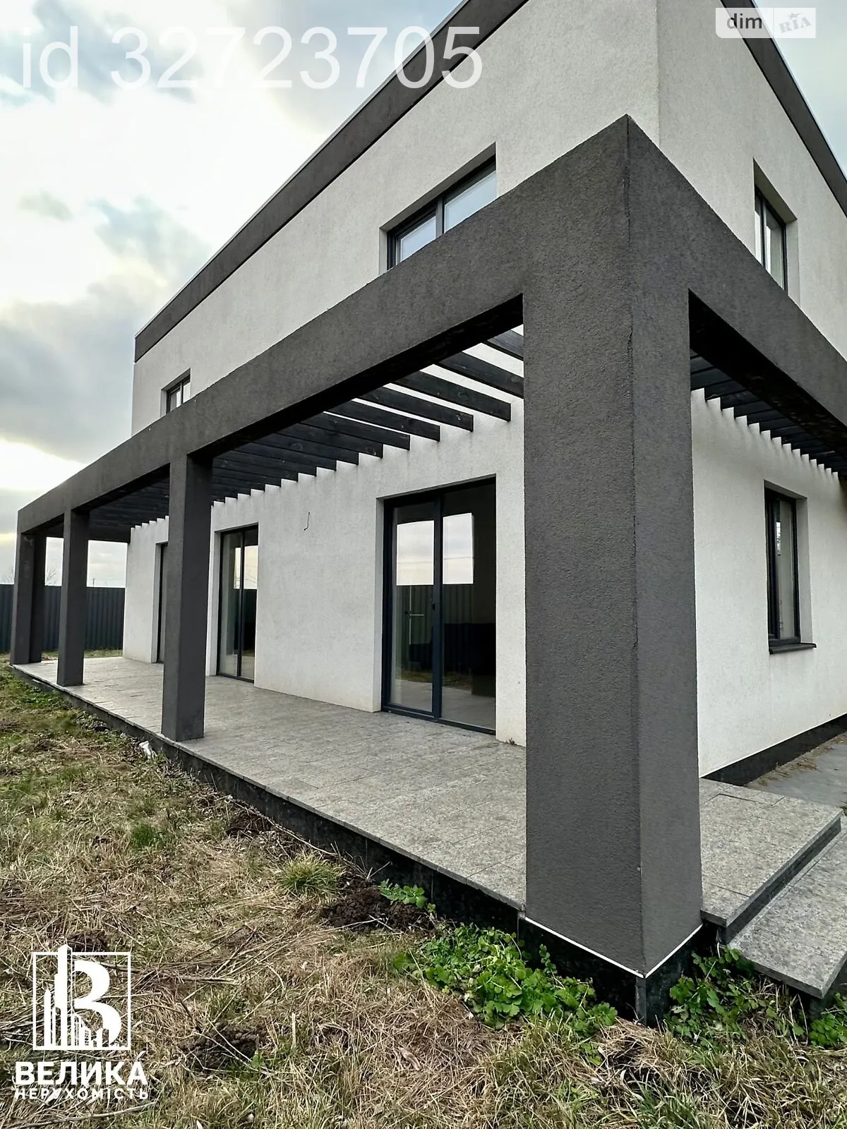 Продається будинок 2 поверховий 170 кв. м з каміном, цена: 157000 $ - фото 1