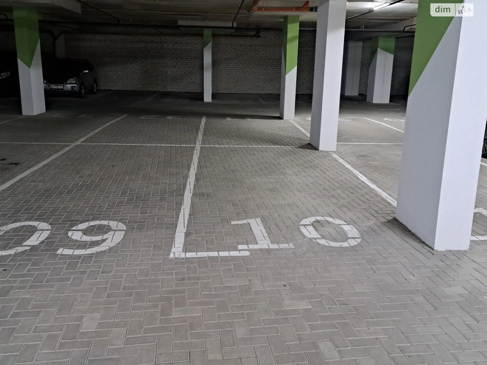 Здається в оренду підземний паркінг під легкове авто на 13.5 кв. м, цена: 2000 грн - фото 1