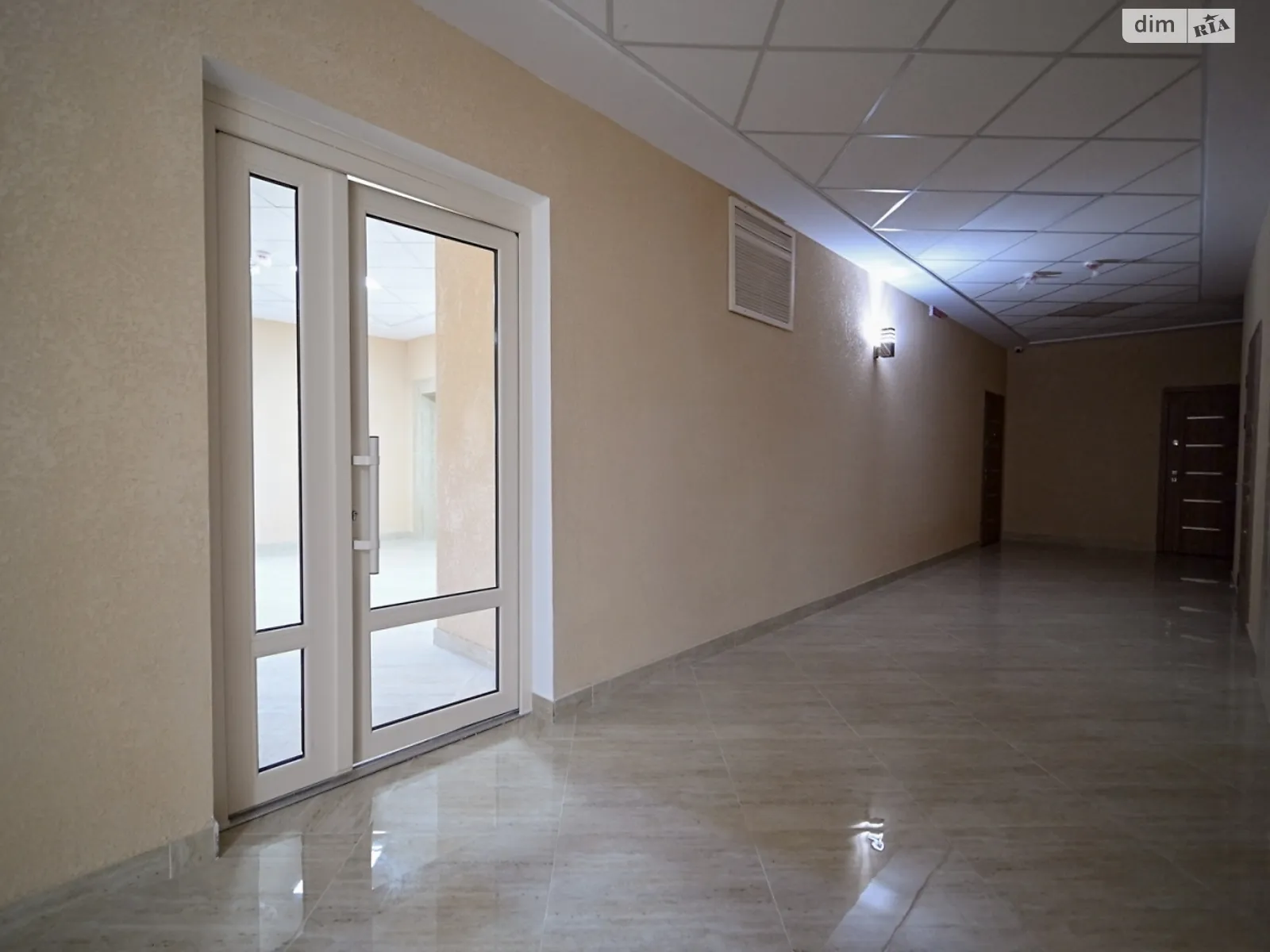 Продается 2-комнатная квартира 76.2 кв. м в Одессе, Фонтанская дор. - фото 1
