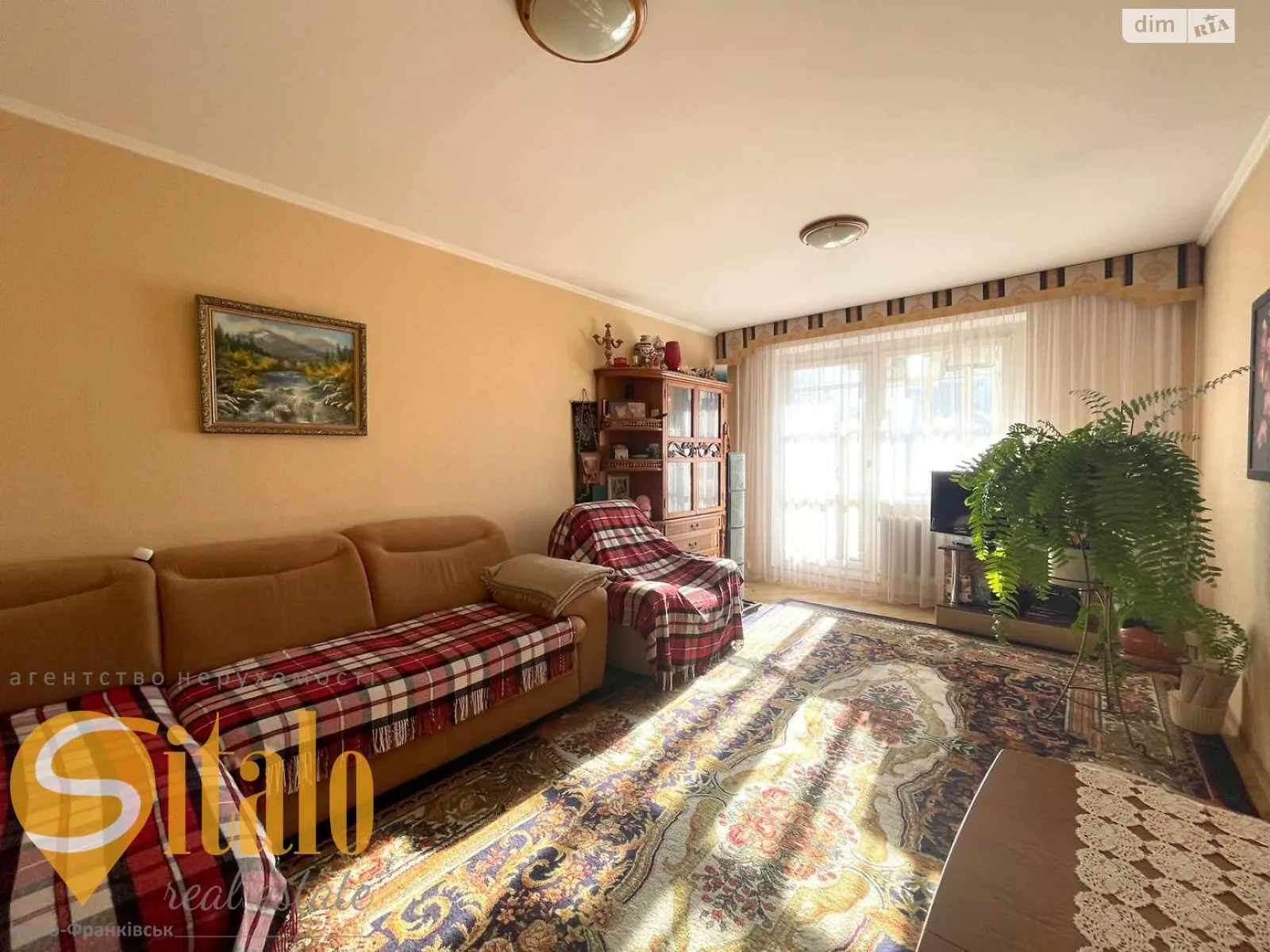 Продається 3-кімнатна квартира 68 кв. м у Івано-Франківську, вул. Тролейбусна, 8 - фото 1