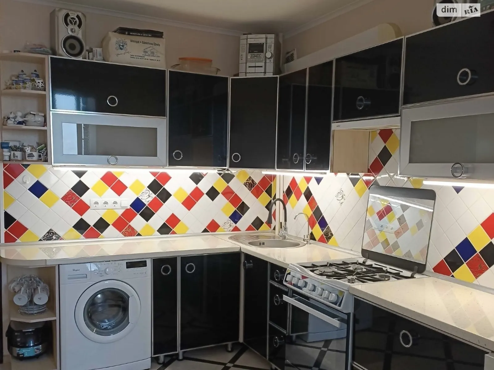 Продается 2-комнатная квартира 64 кв. м в Ивано-Франковске, ул. Пасечная - фото 1