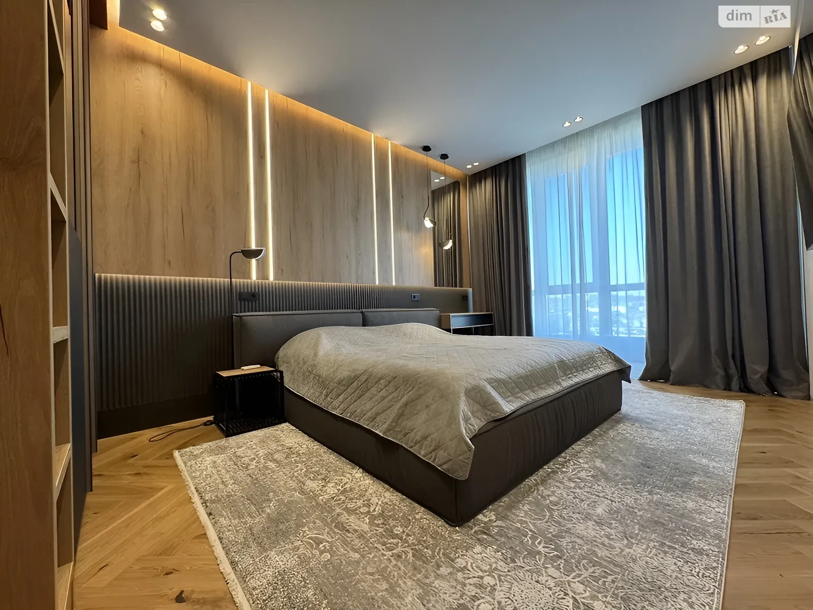 Продается 3-комнатная квартира 158 кв. м в Днепре, пер. Добровольцев, 3 - фото 1